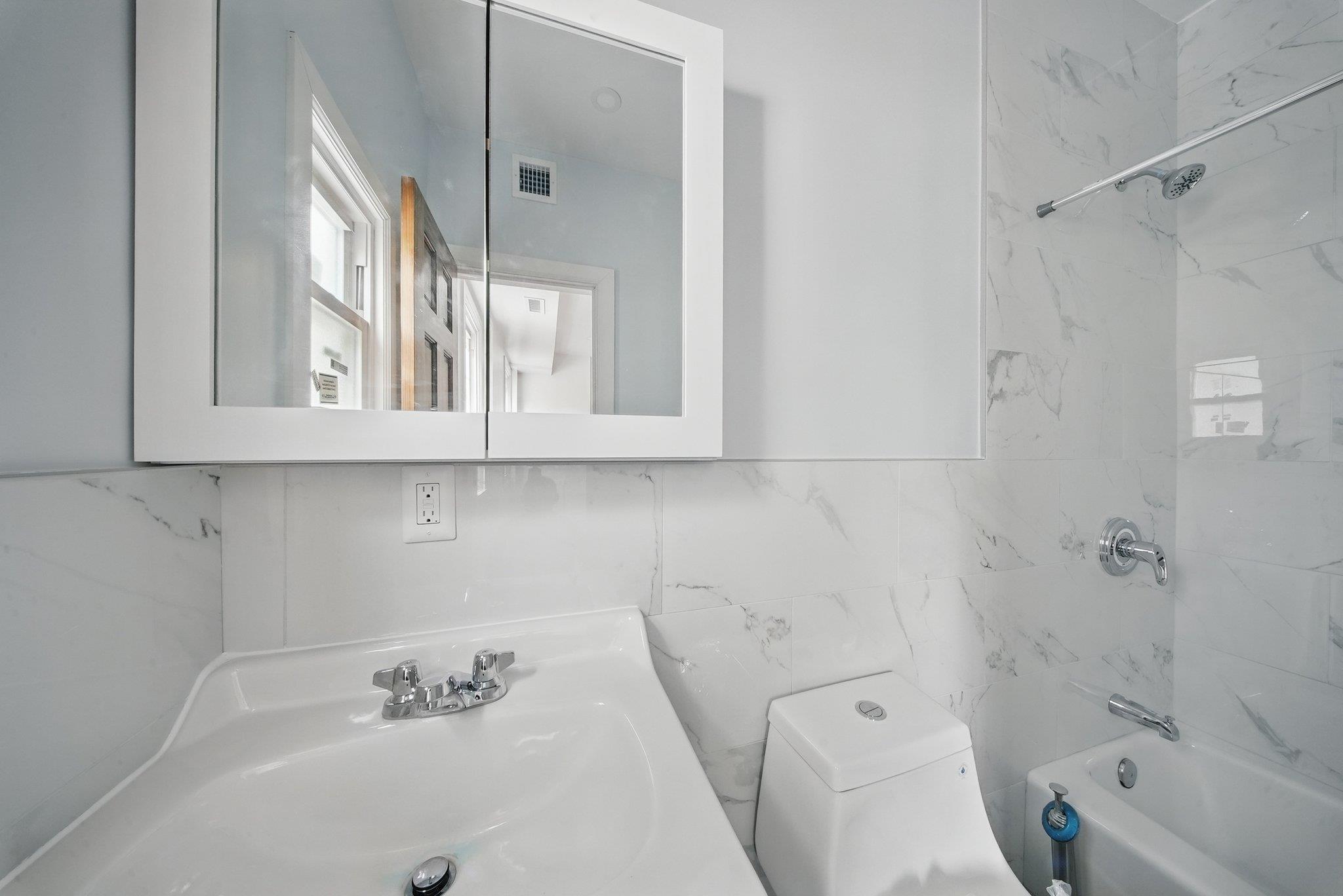 14 Yankee Place # 4, Ellenville, NY 12428