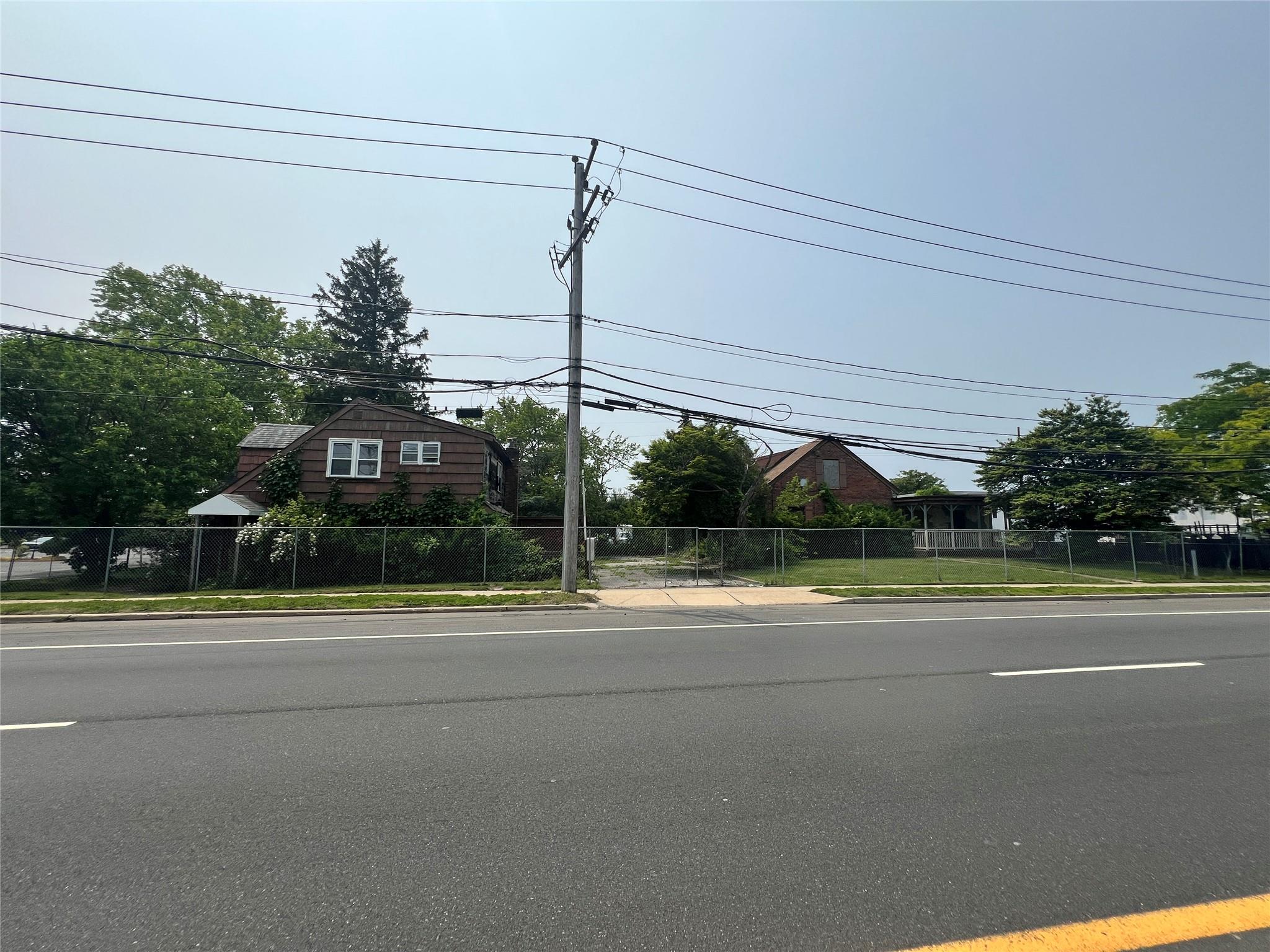 306-308 Route 109, Farmingdale, NY 11735