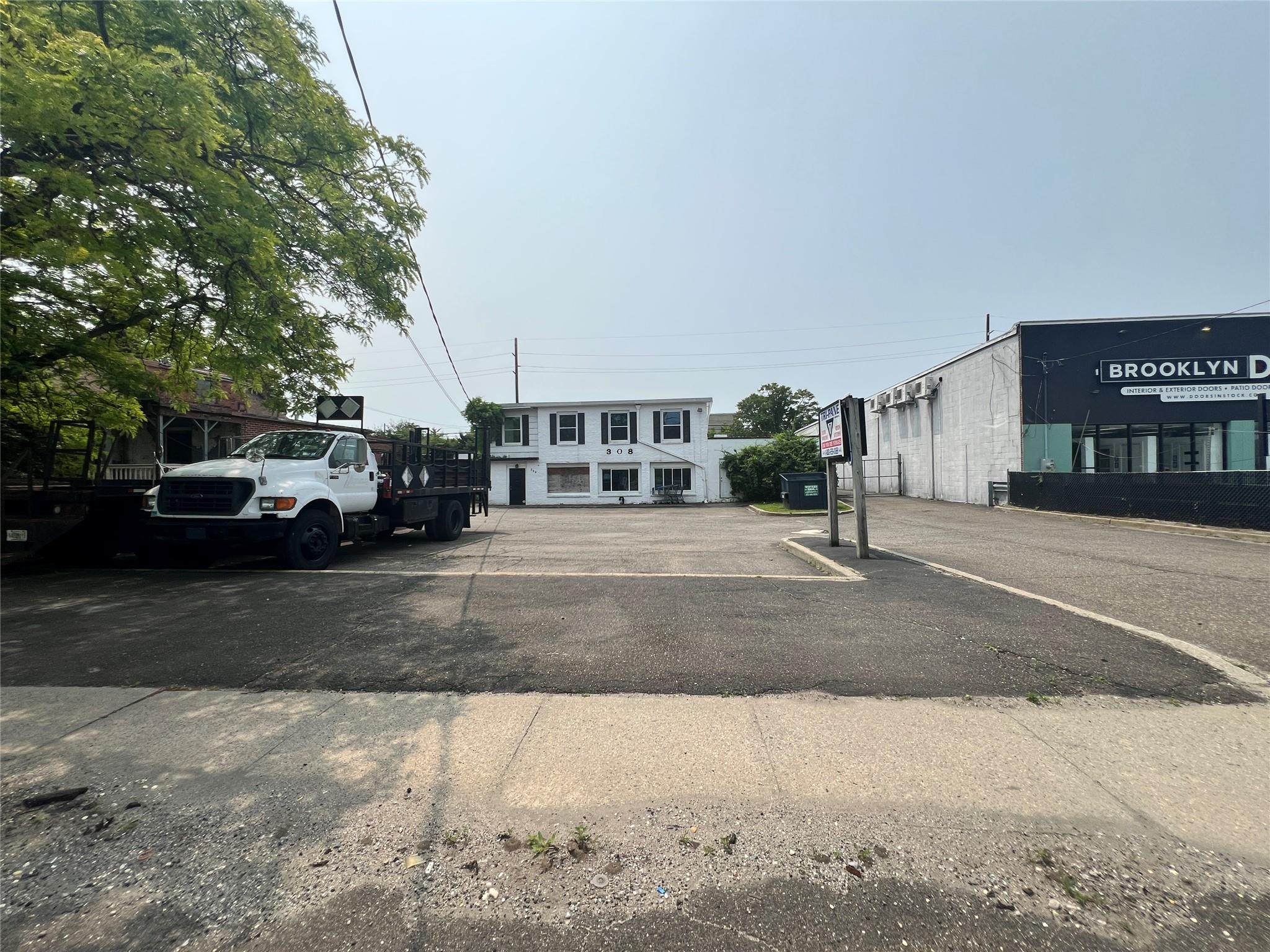 306-308 Route 109, Farmingdale, NY 11735