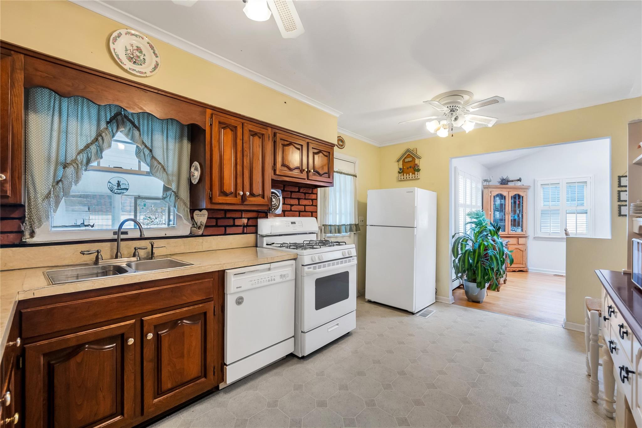 25 Hawthorne Avenue, Central Islip, NY 11722