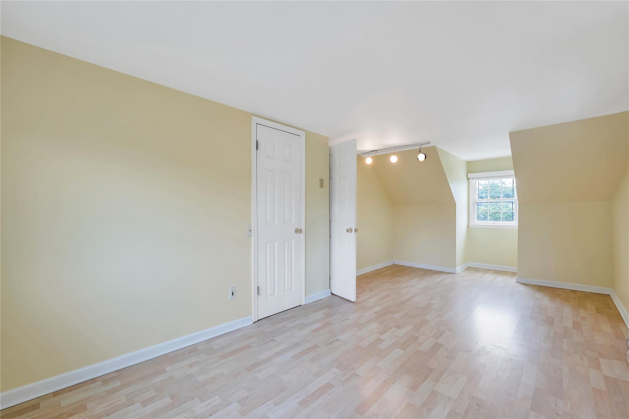 25 Hawthorne Avenue, Central Islip, NY 11722