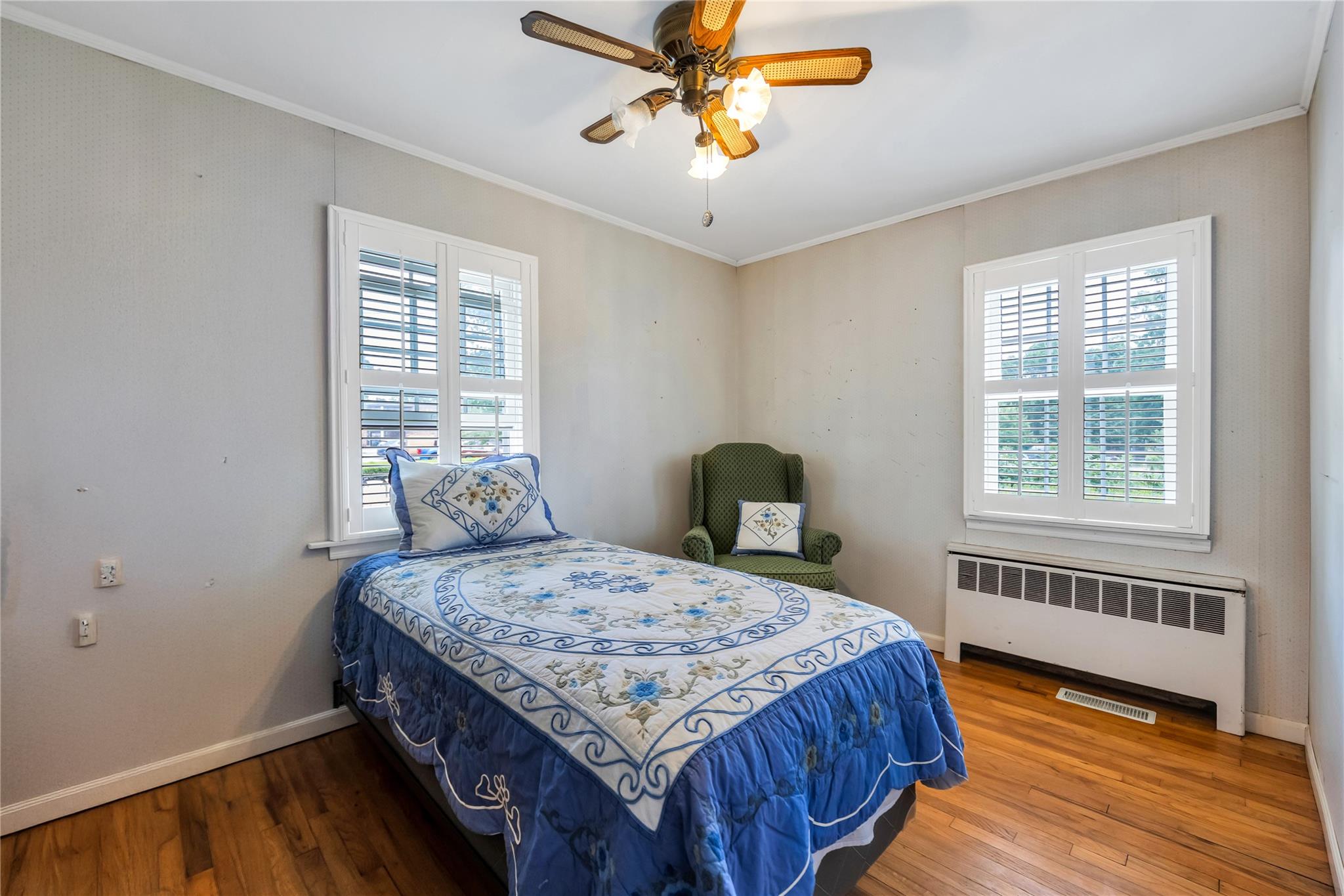 25 Hawthorne Avenue, Central Islip, NY 11722