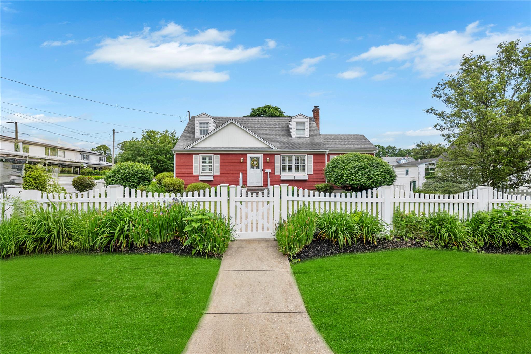 25 Hawthorne Avenue, Central Islip, NY 11722