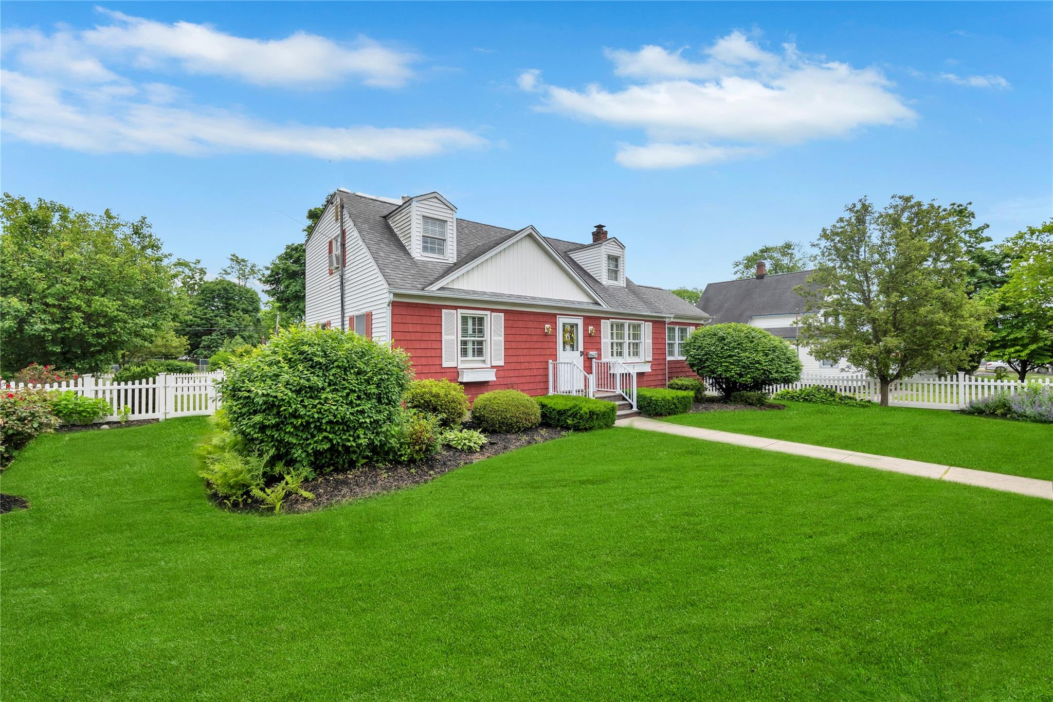 25 Hawthorne Avenue, Central Islip, NY 11722