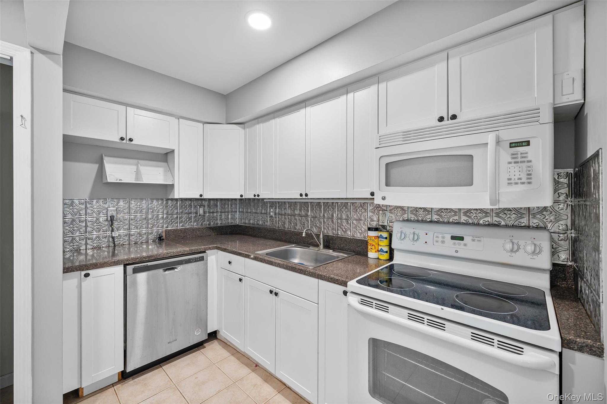 19 Hilltop Place, Monroe, NY 10950