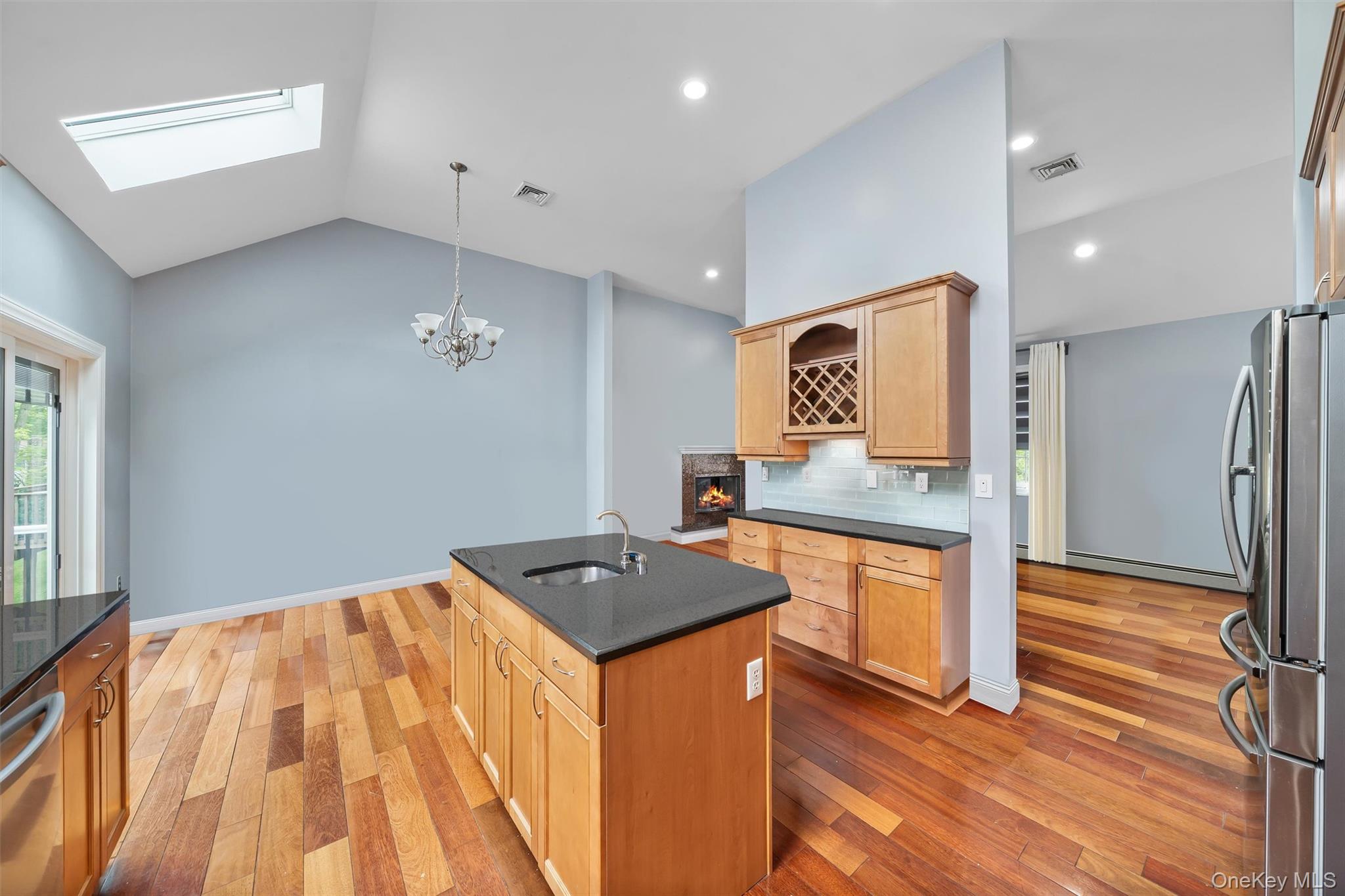 19 Hilltop Place, Monroe, NY 10950