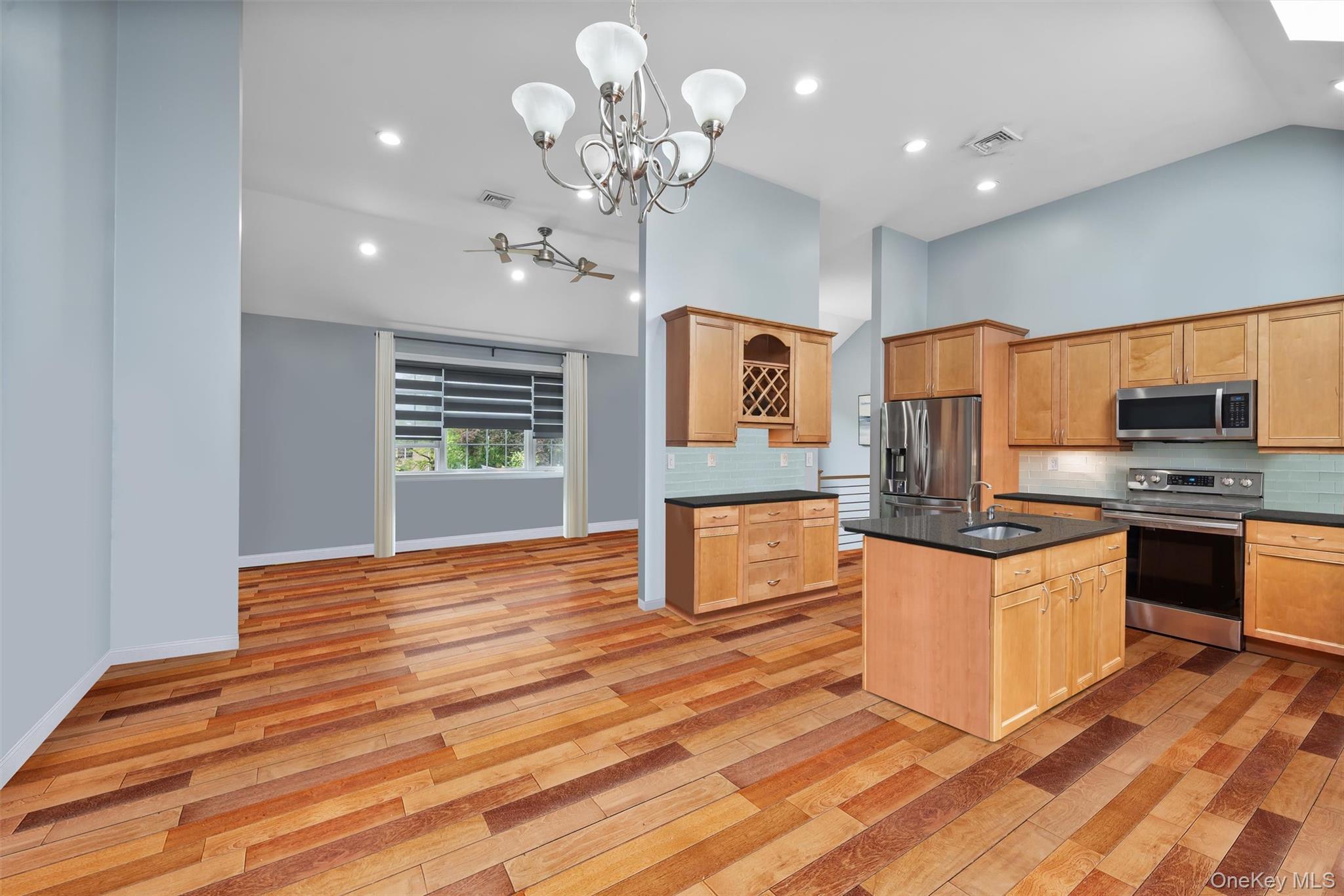 19 Hilltop Place, Monroe, NY 10950