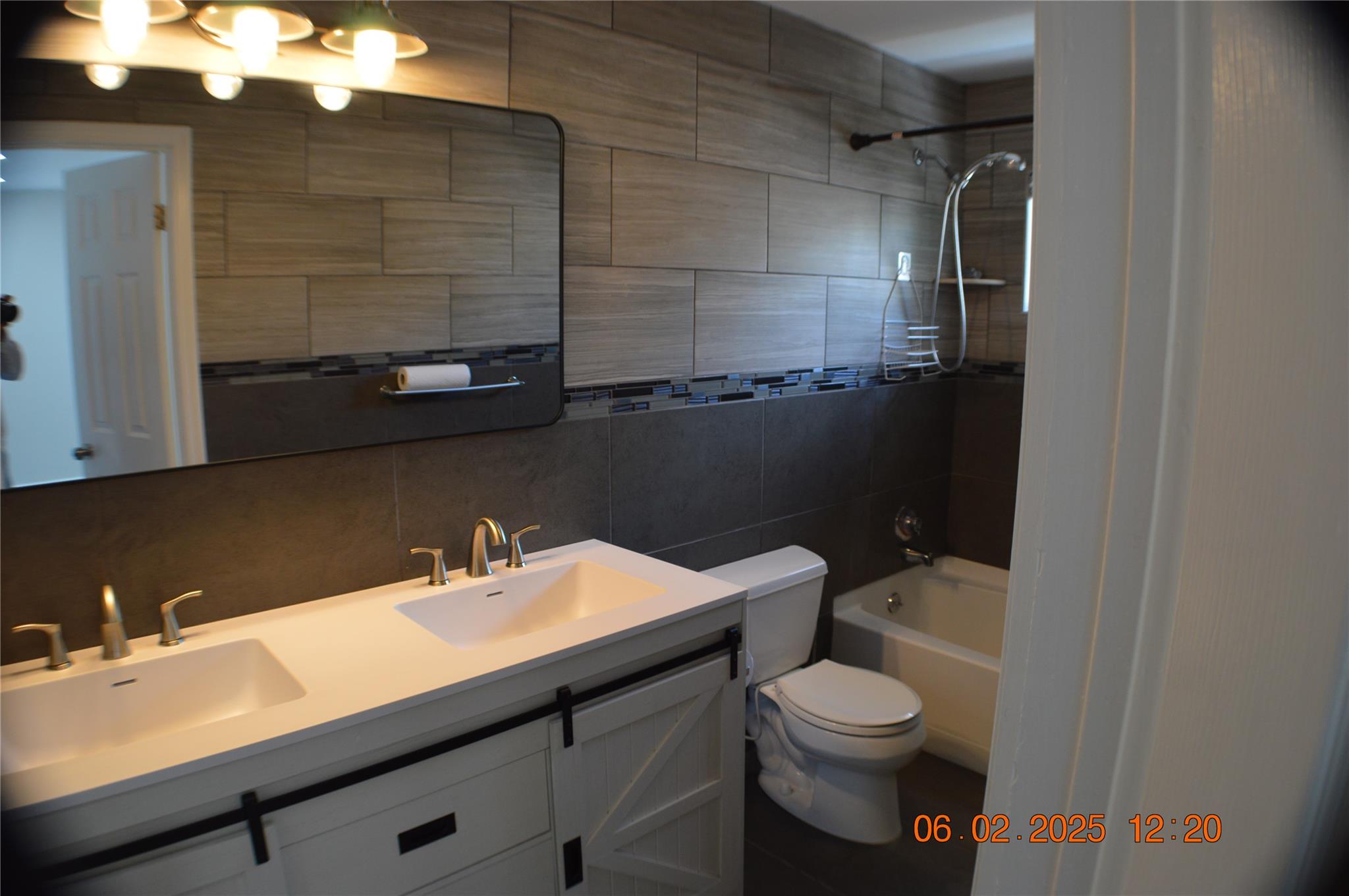 294 Fir Grove Road, Ronkonkoma, NY 11779