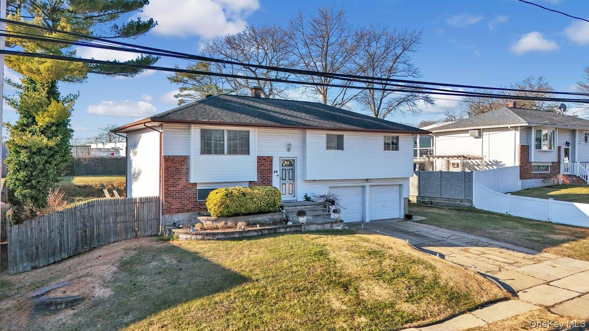 46 Sunburst Drive, Deer Park, NY 11729