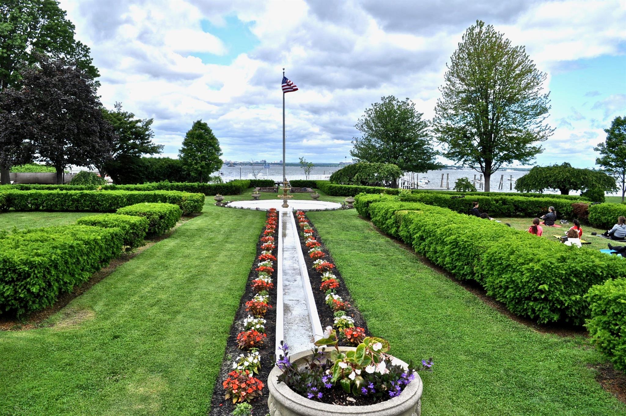 221 Middle Neck Road Road # M-4, Great Neck, NY 11021