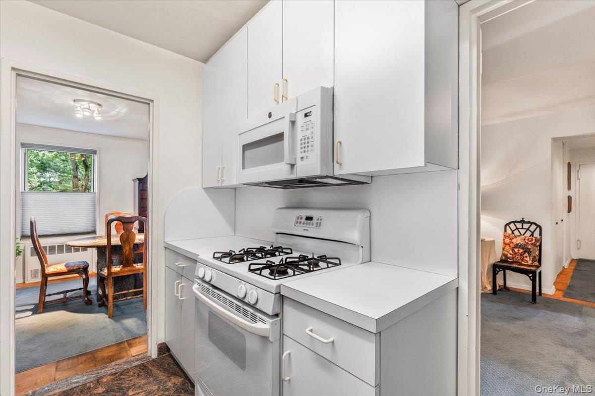 177 E Hartsdale Avenue # 2Y, Hartsdale, NY 10530