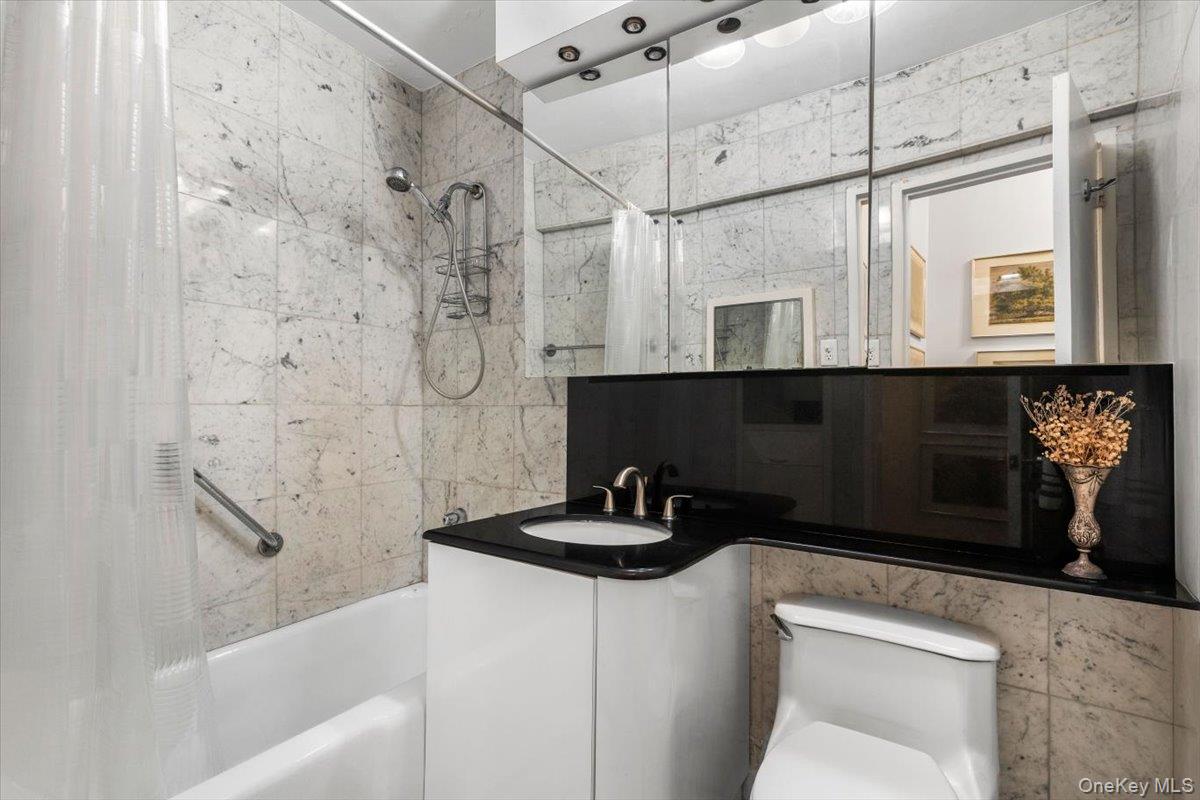 177 E Hartsdale Avenue # 2Y, Hartsdale, NY 10530