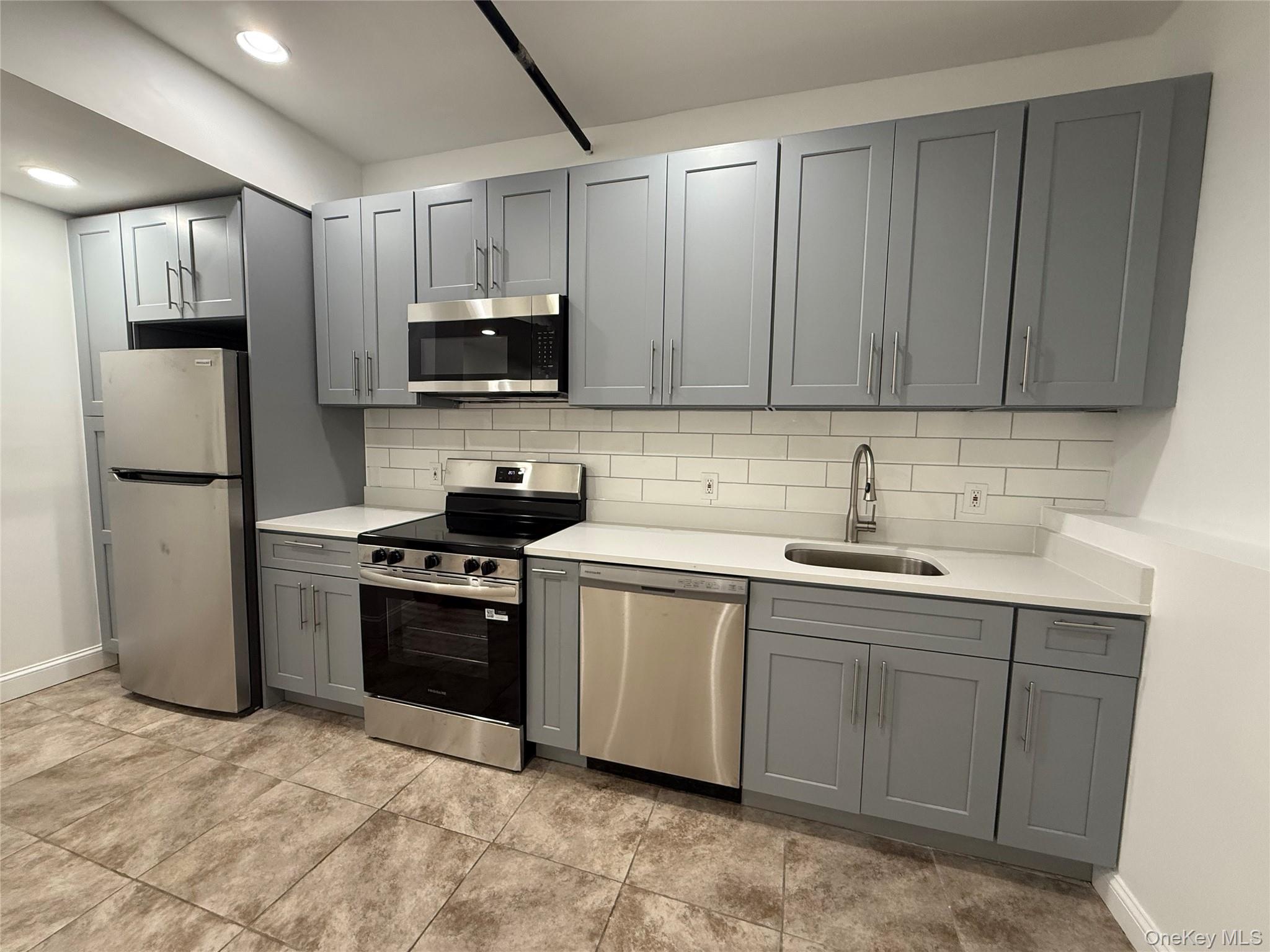 94 4th Avenue, Bay Shore, NY 11706