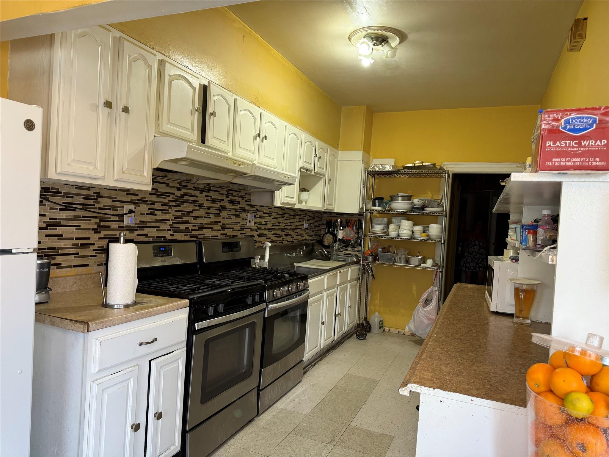 35-46 92 St Street, Jackson Heights, NY 11372