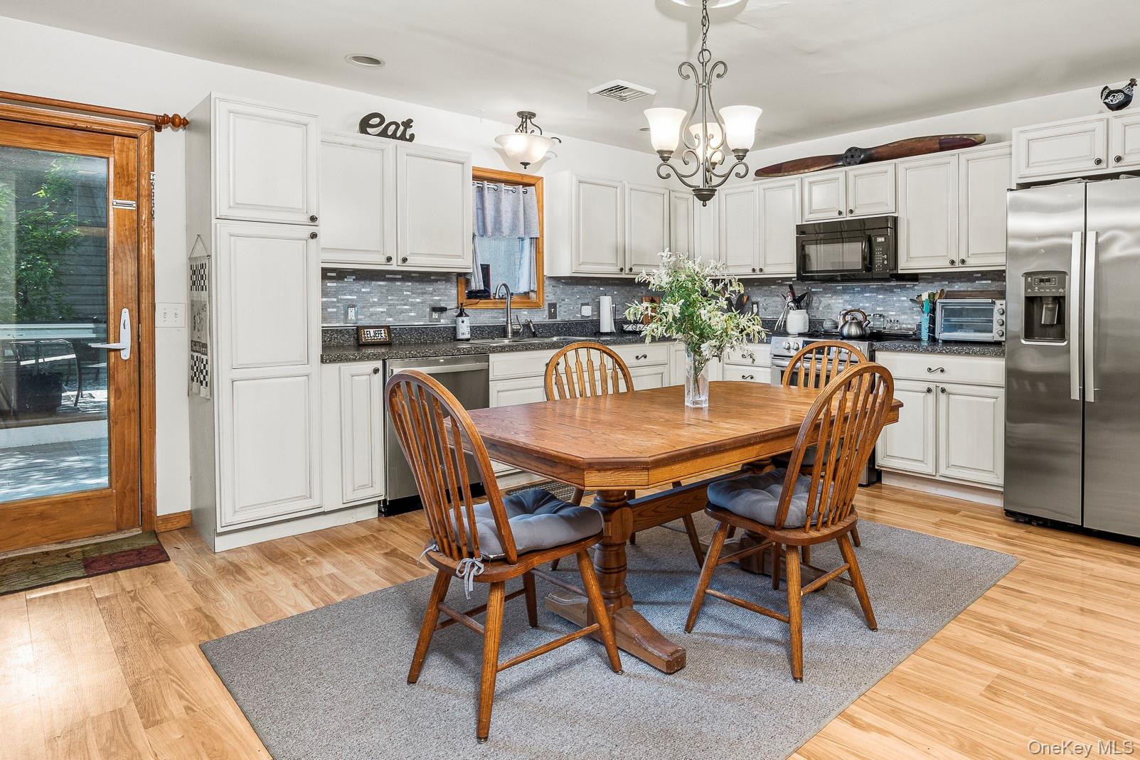 204 Moore Road, Germantown, NY 12526