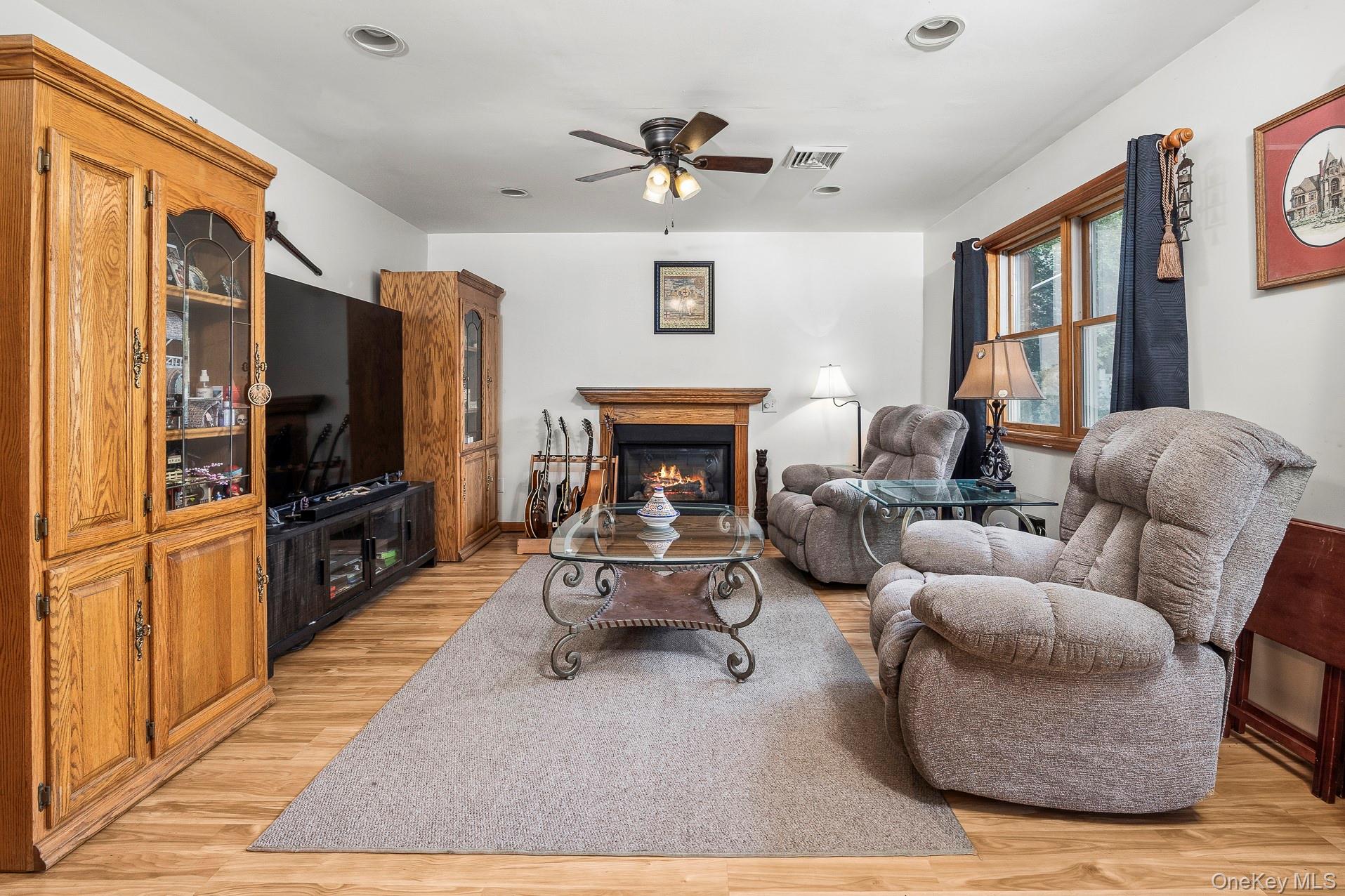 204 Moore Road, Germantown, NY 12526