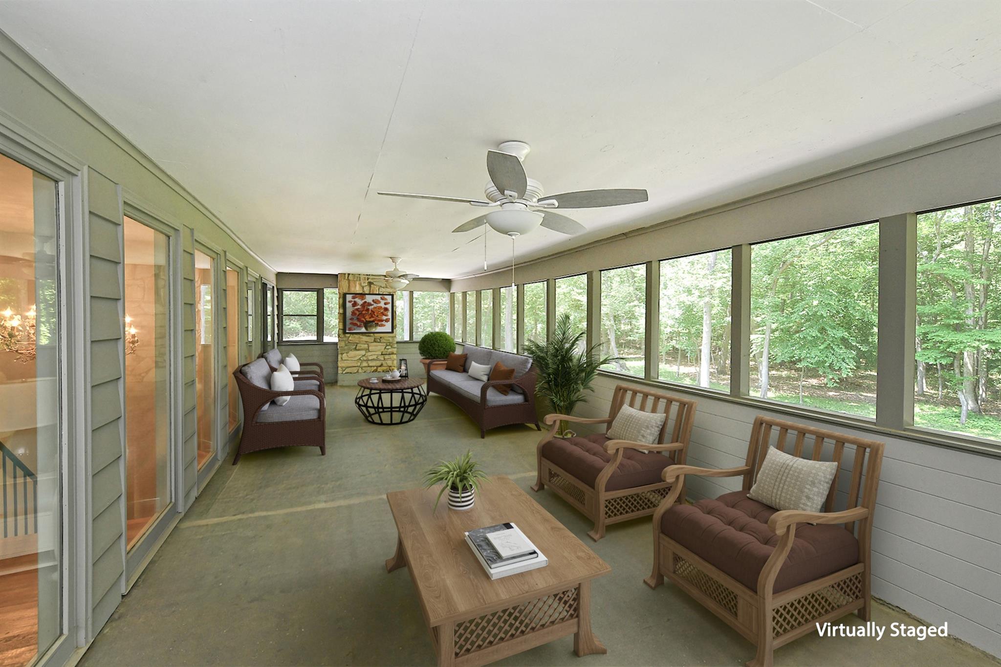 2 Wooded Court, Lloyd Harbor, NY 11743