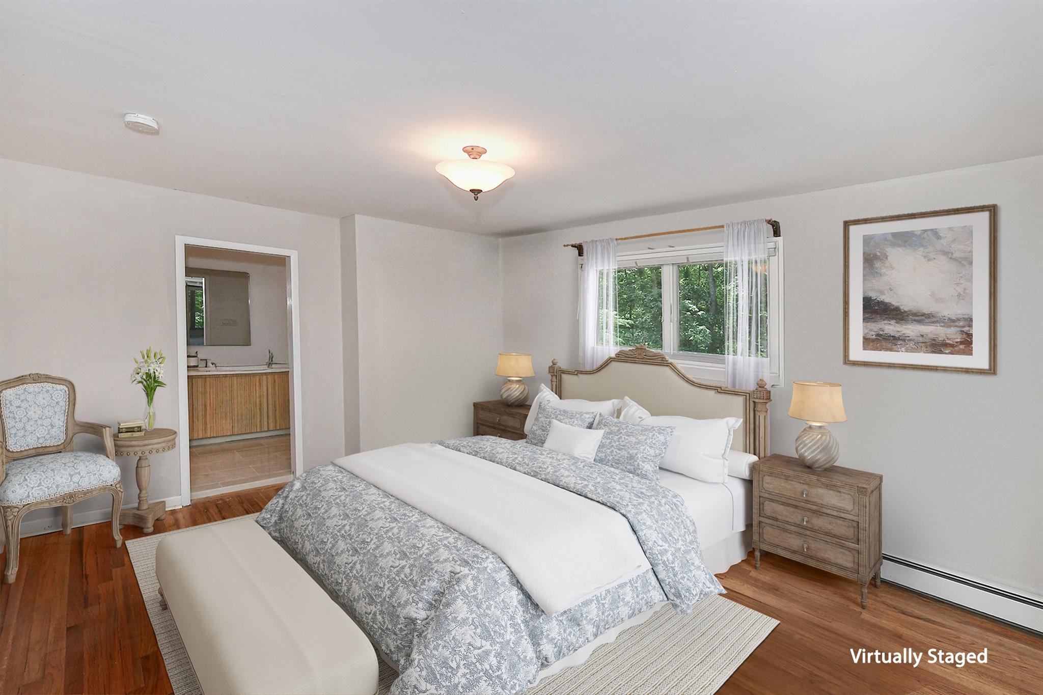 2 Wooded Court, Lloyd Harbor, NY 11743