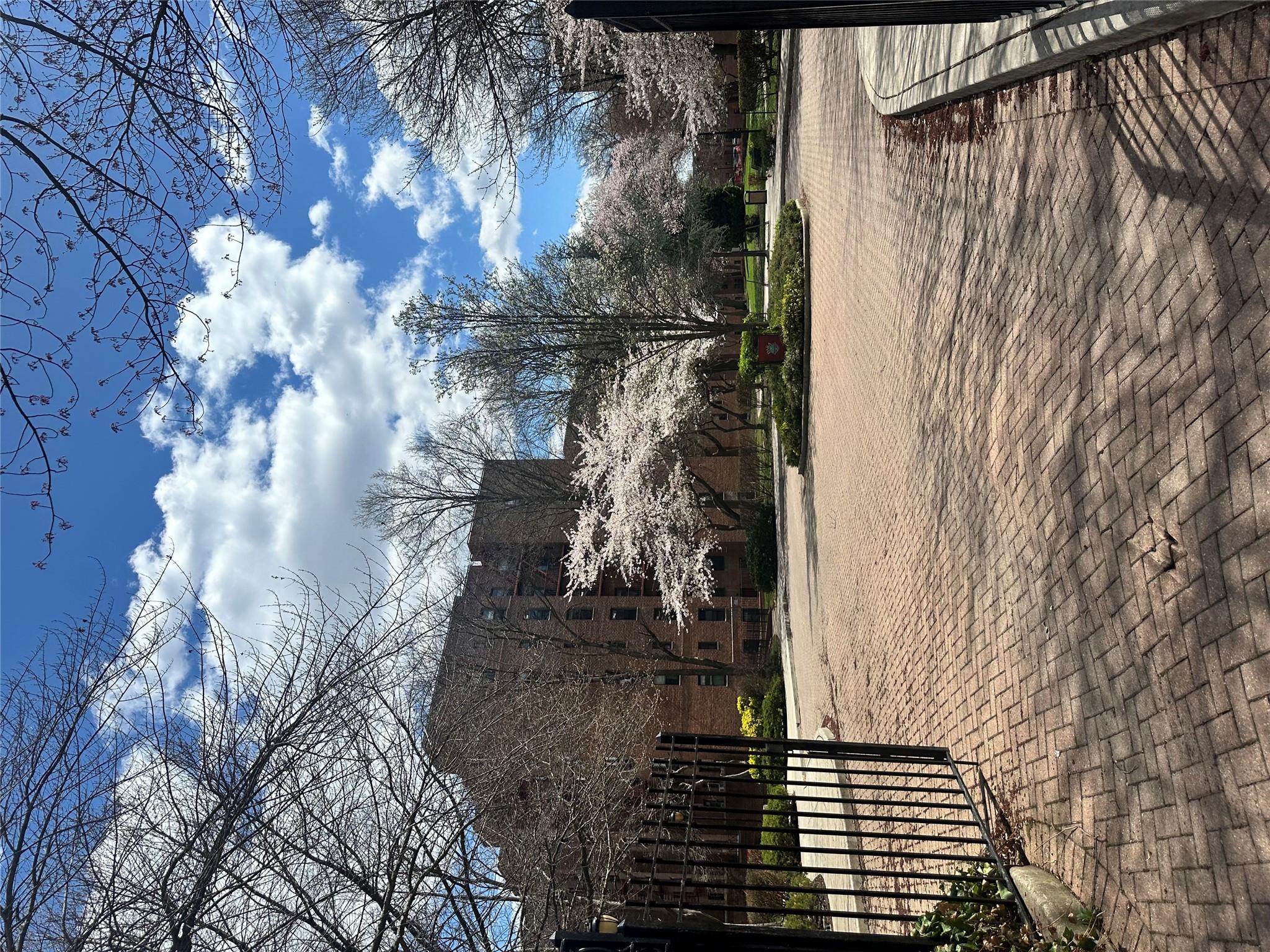 150-11 72 Road # 6A, Flushing, NY 11367