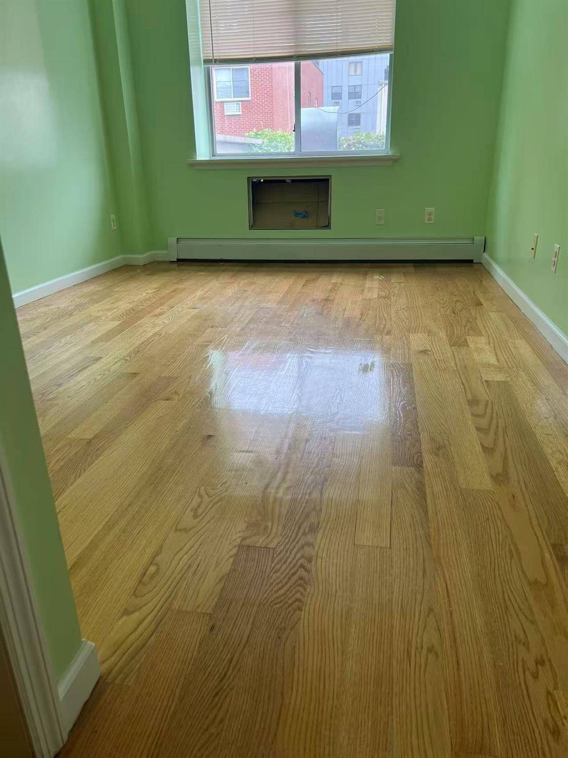 31-53 Linden Place # 2E, Flushing, NY 11354