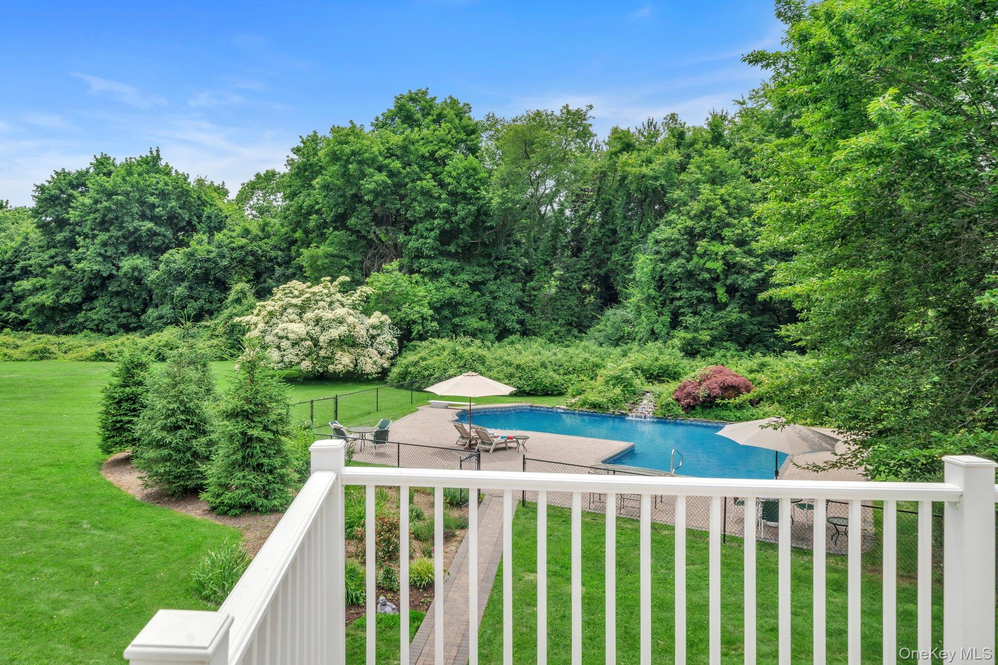 13 Locust Lane, Upper Brookville, NY 11545