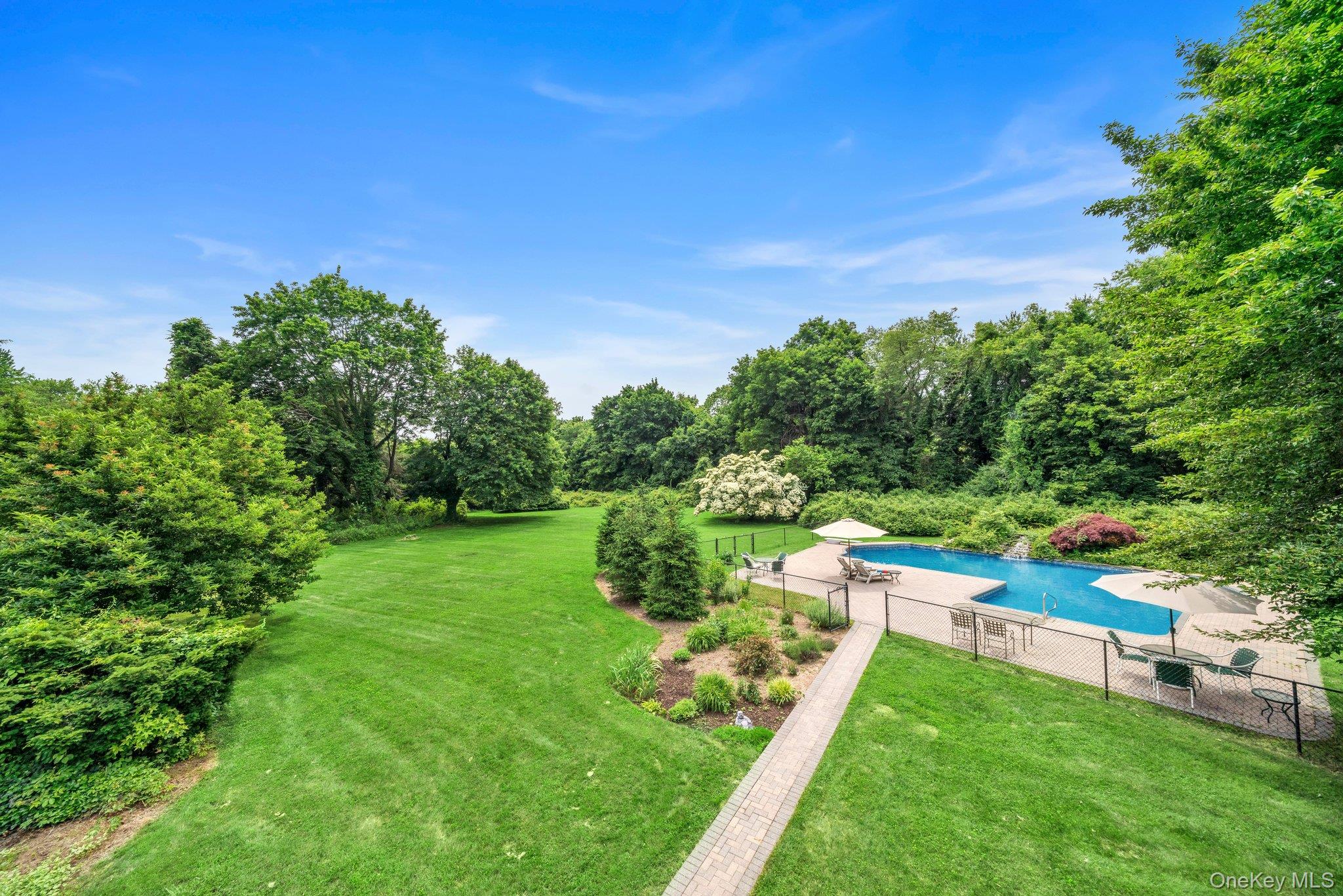 13 Locust Lane, Upper Brookville, NY 11545