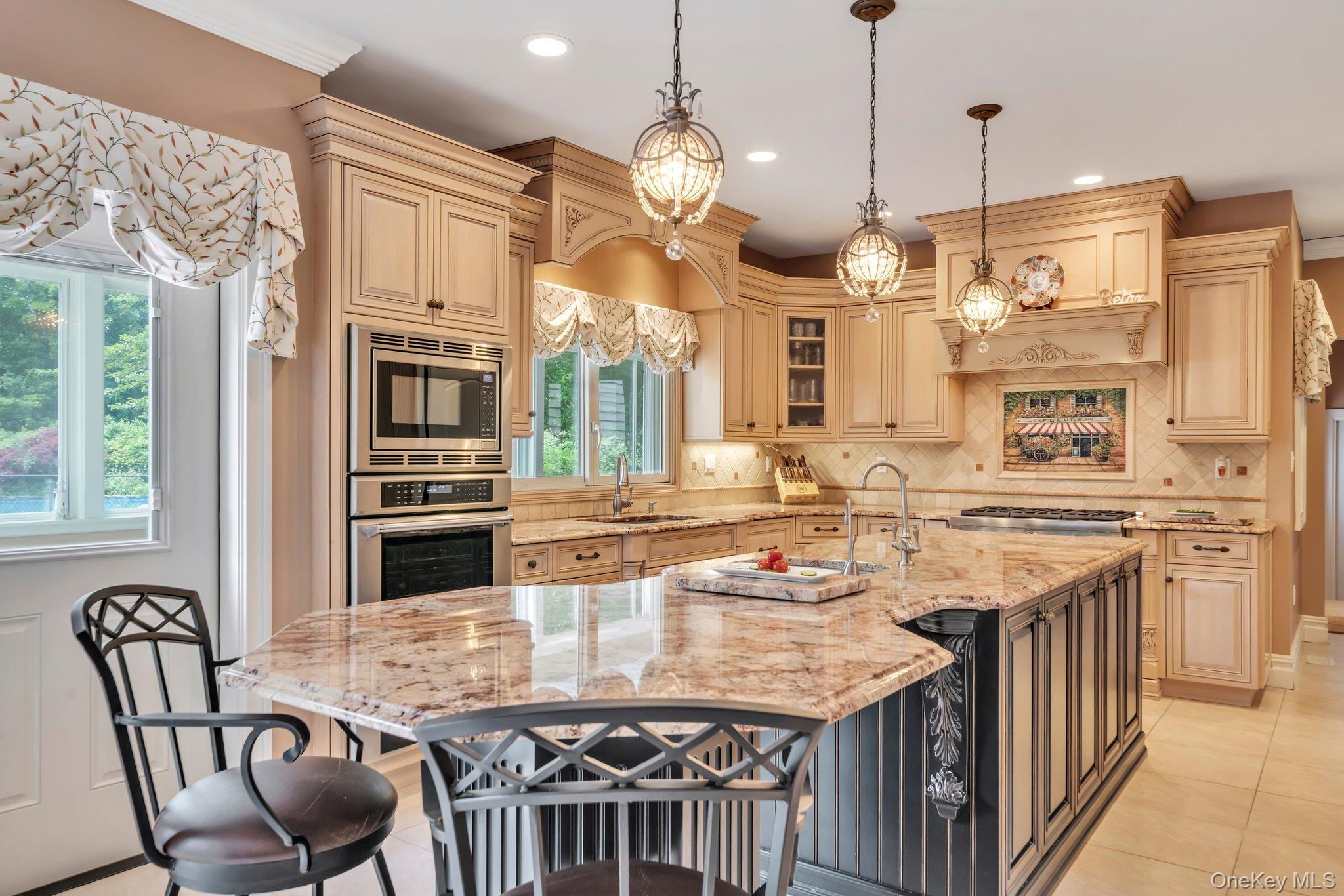 13 Locust Lane, Upper Brookville, NY 11545