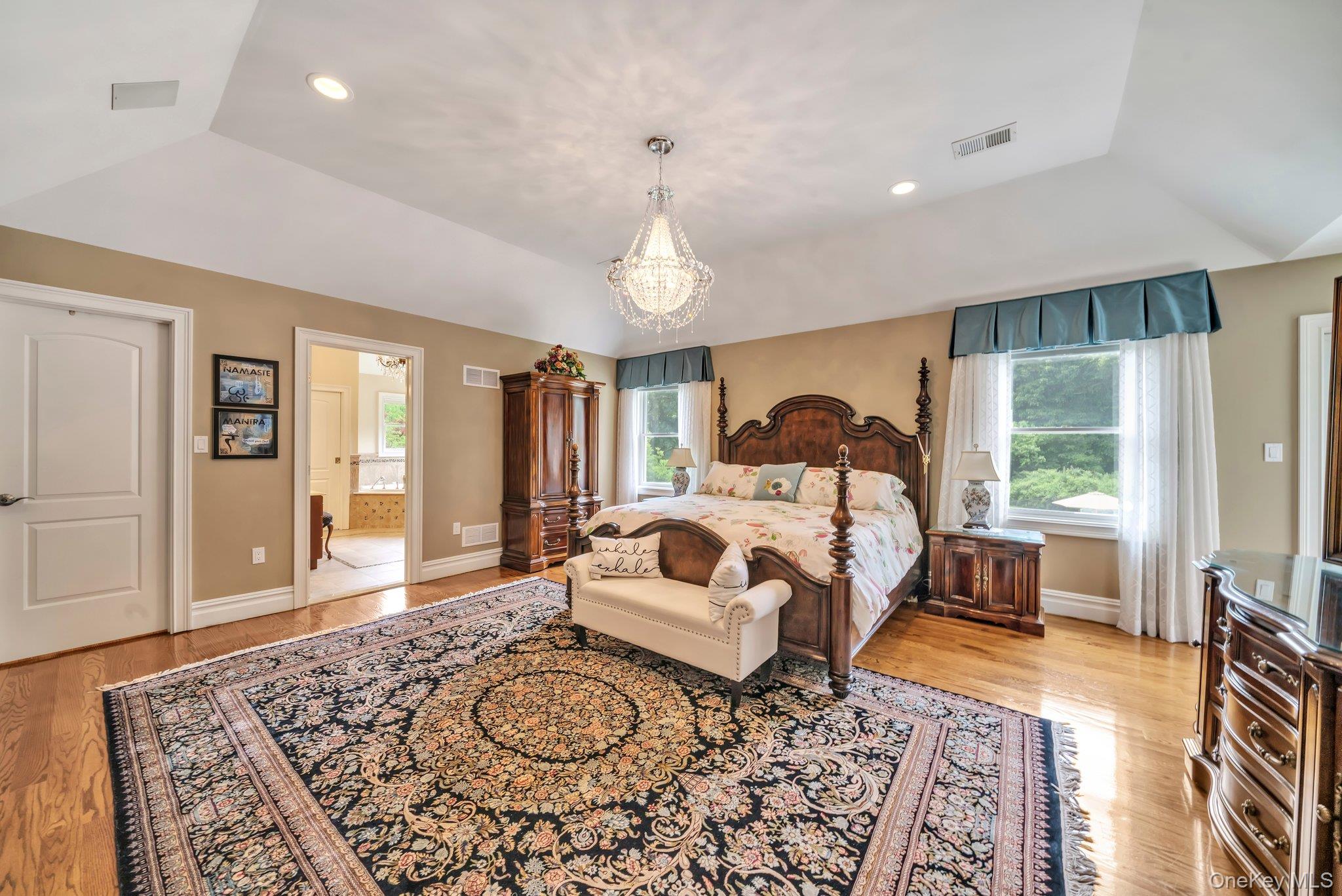 13 Locust Lane, Upper Brookville, NY 11545