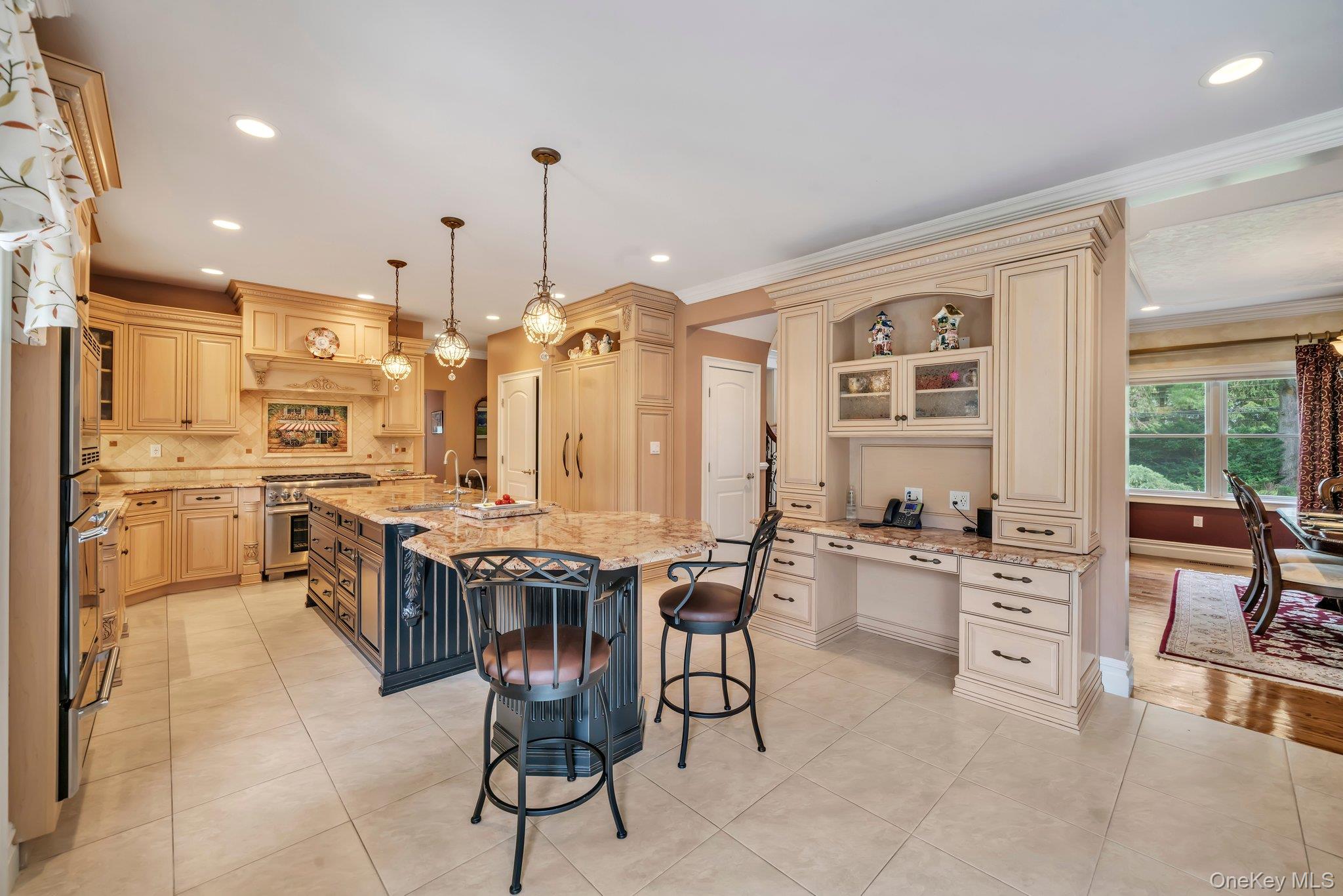 13 Locust Lane, Upper Brookville, NY 11545