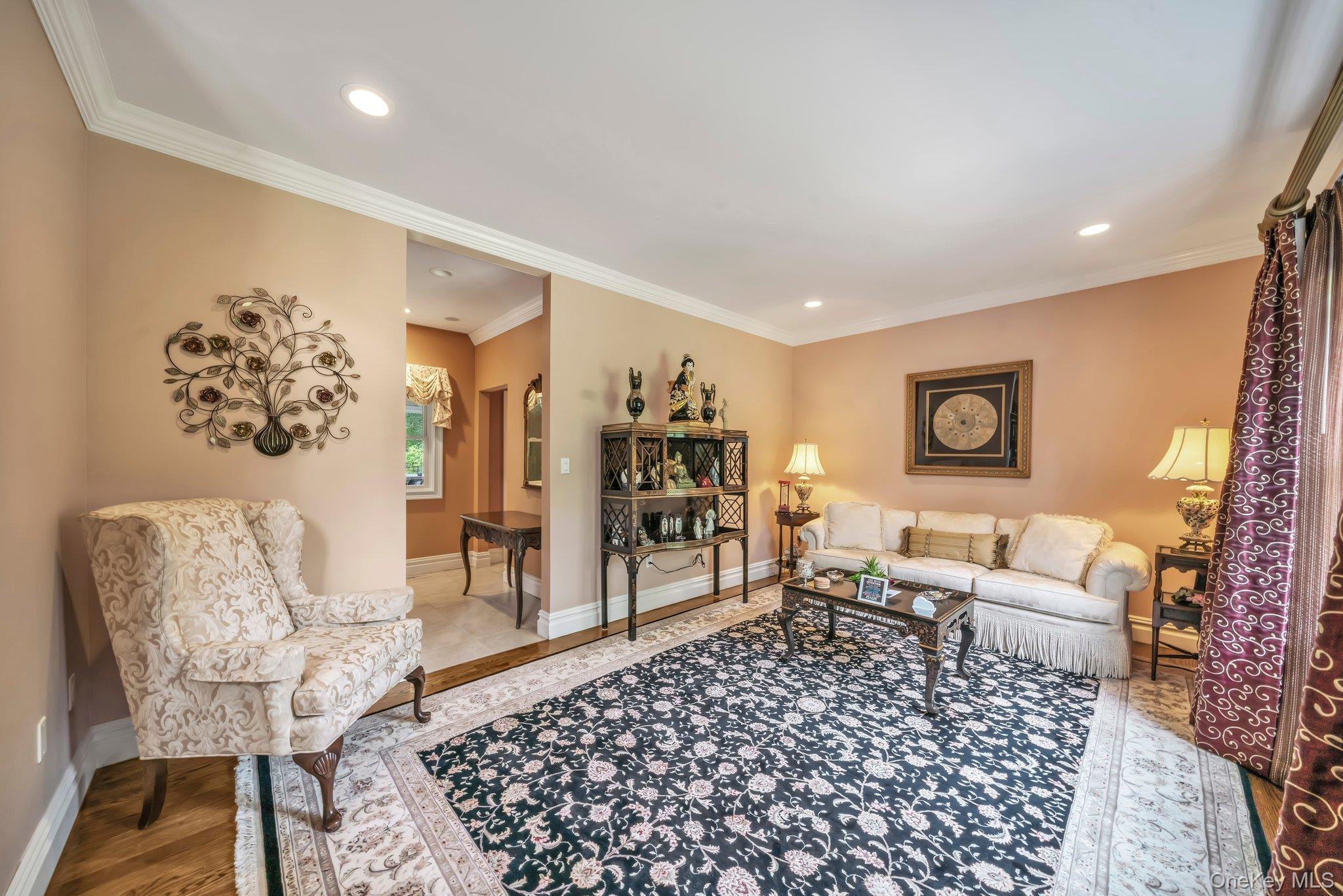 13 Locust Lane, Upper Brookville, NY 11545