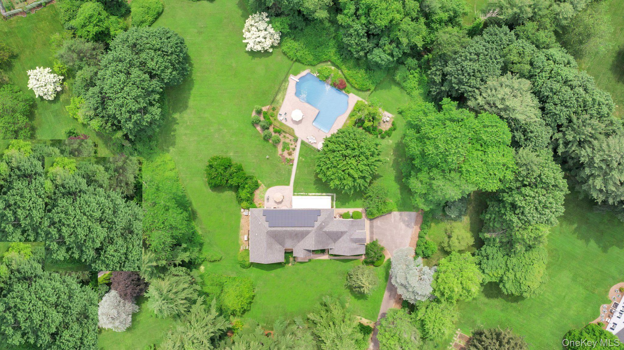 13 Locust Lane, Upper Brookville, NY 11545