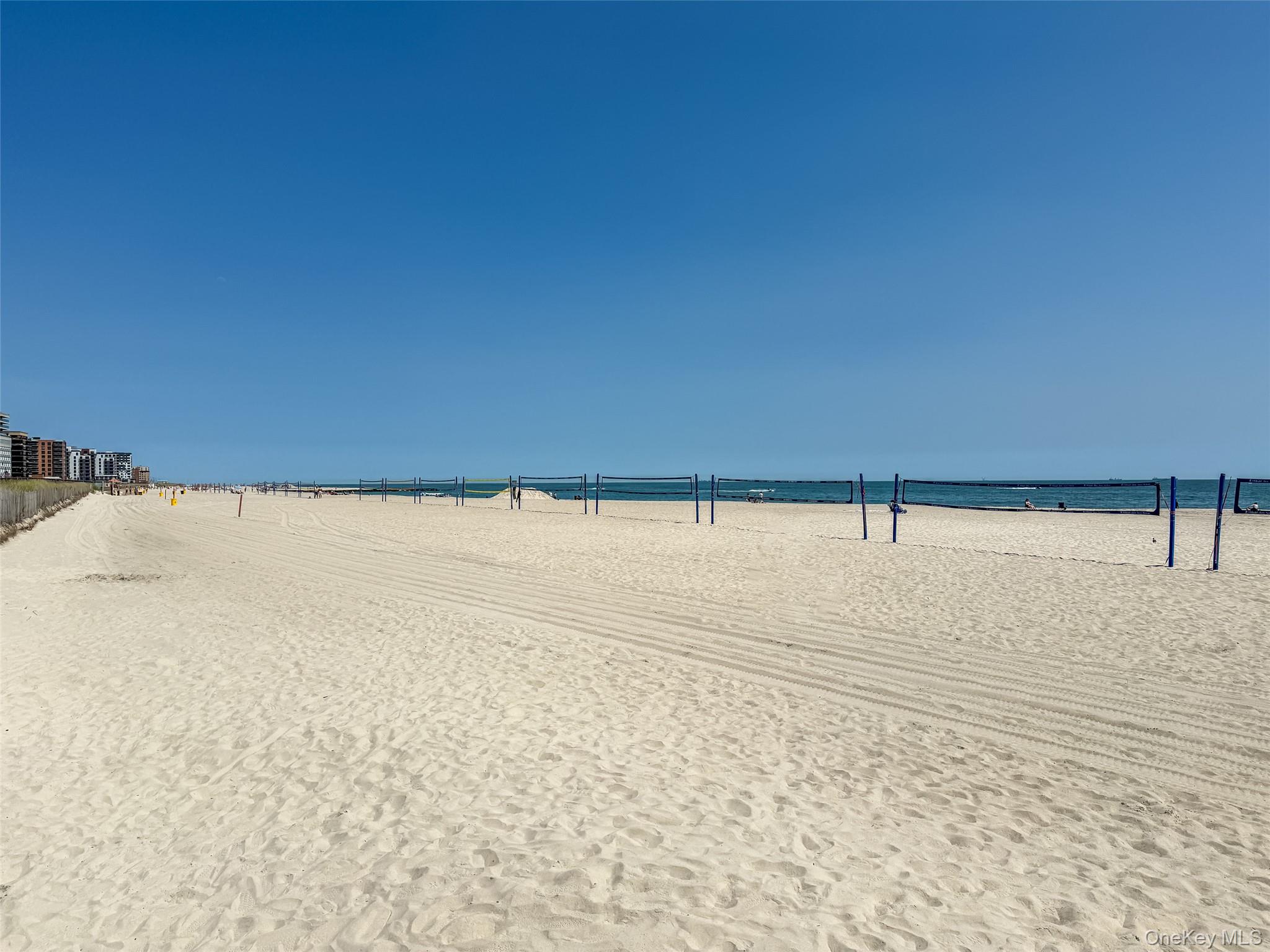 260 W Broadway # 2G, Long Beach, NY 11561