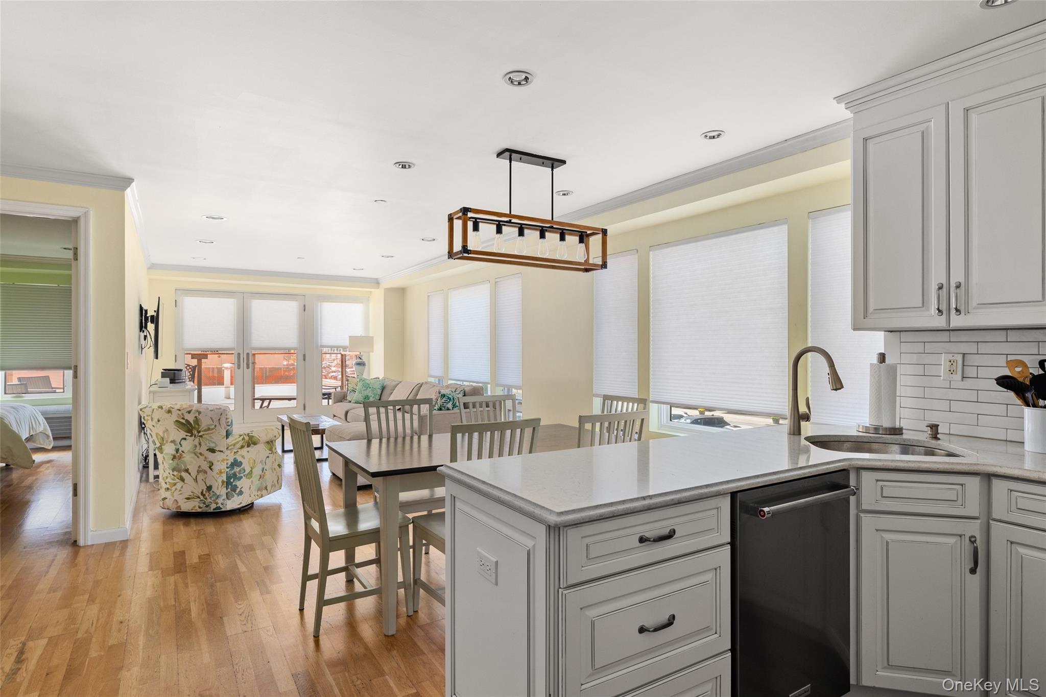 260 W Broadway # 2G, Long Beach, NY 11561