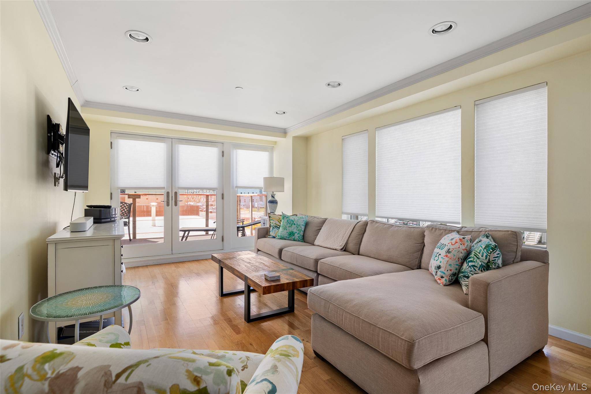 260 W Broadway # 2G, Long Beach, NY 11561