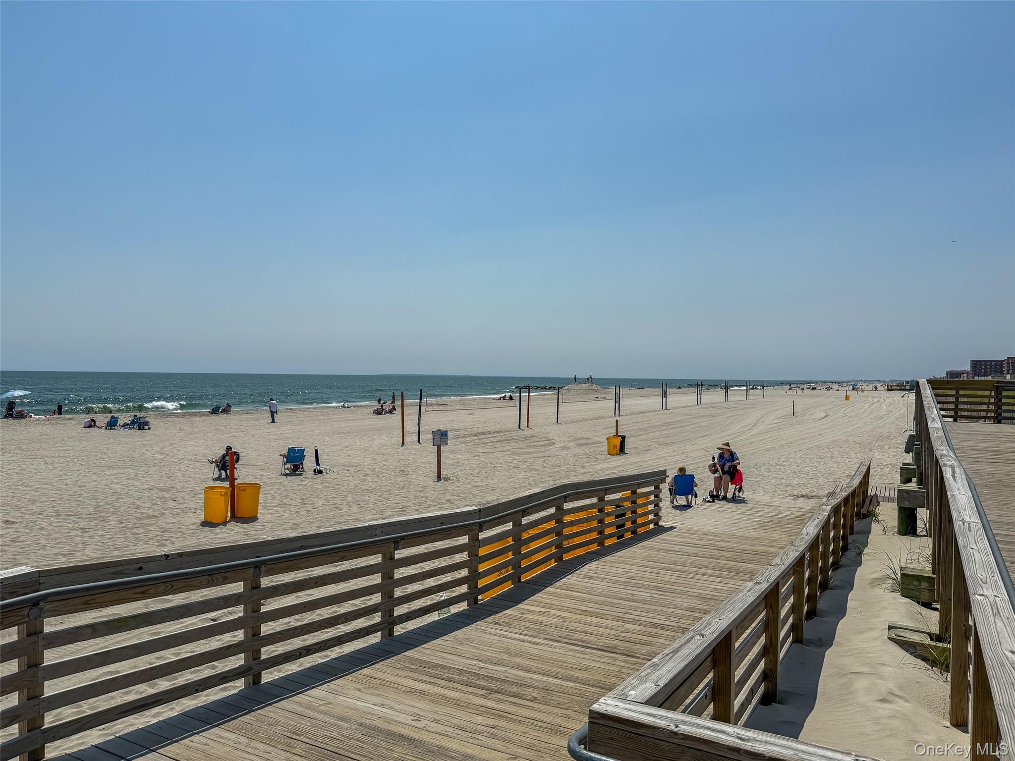 260 W Broadway # 2G, Long Beach, NY 11561