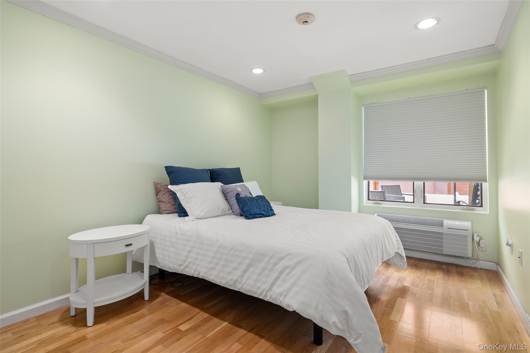 260 W Broadway # 2G, Long Beach, NY 11561