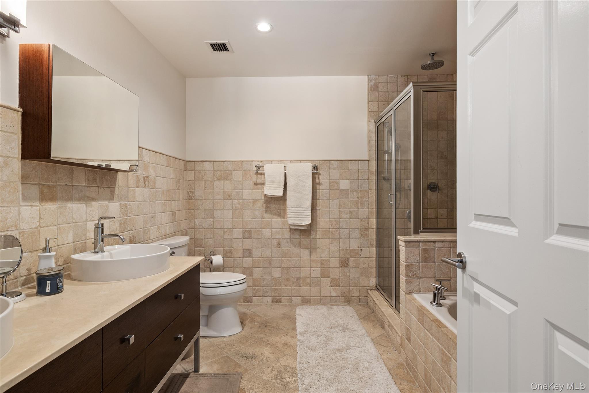 260 W Broadway # 2G, Long Beach, NY 11561