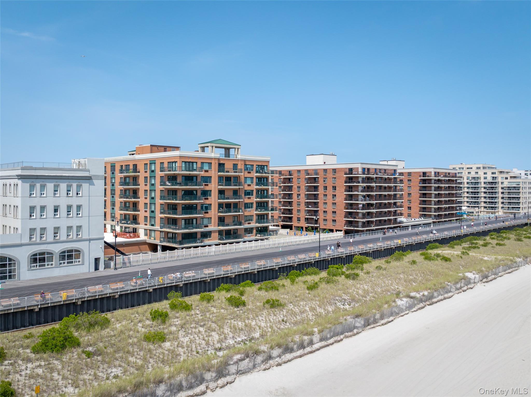 260 W Broadway # 2G, Long Beach, NY 11561