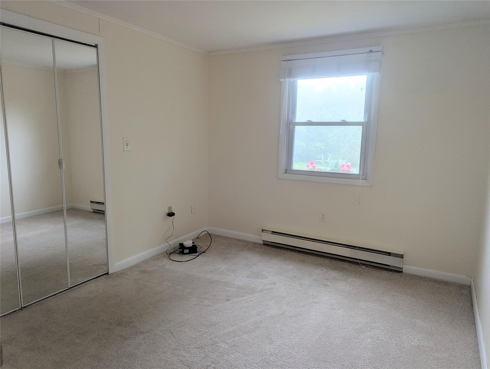 34 Hide Away Lane, Bloomingburg, NY 12721