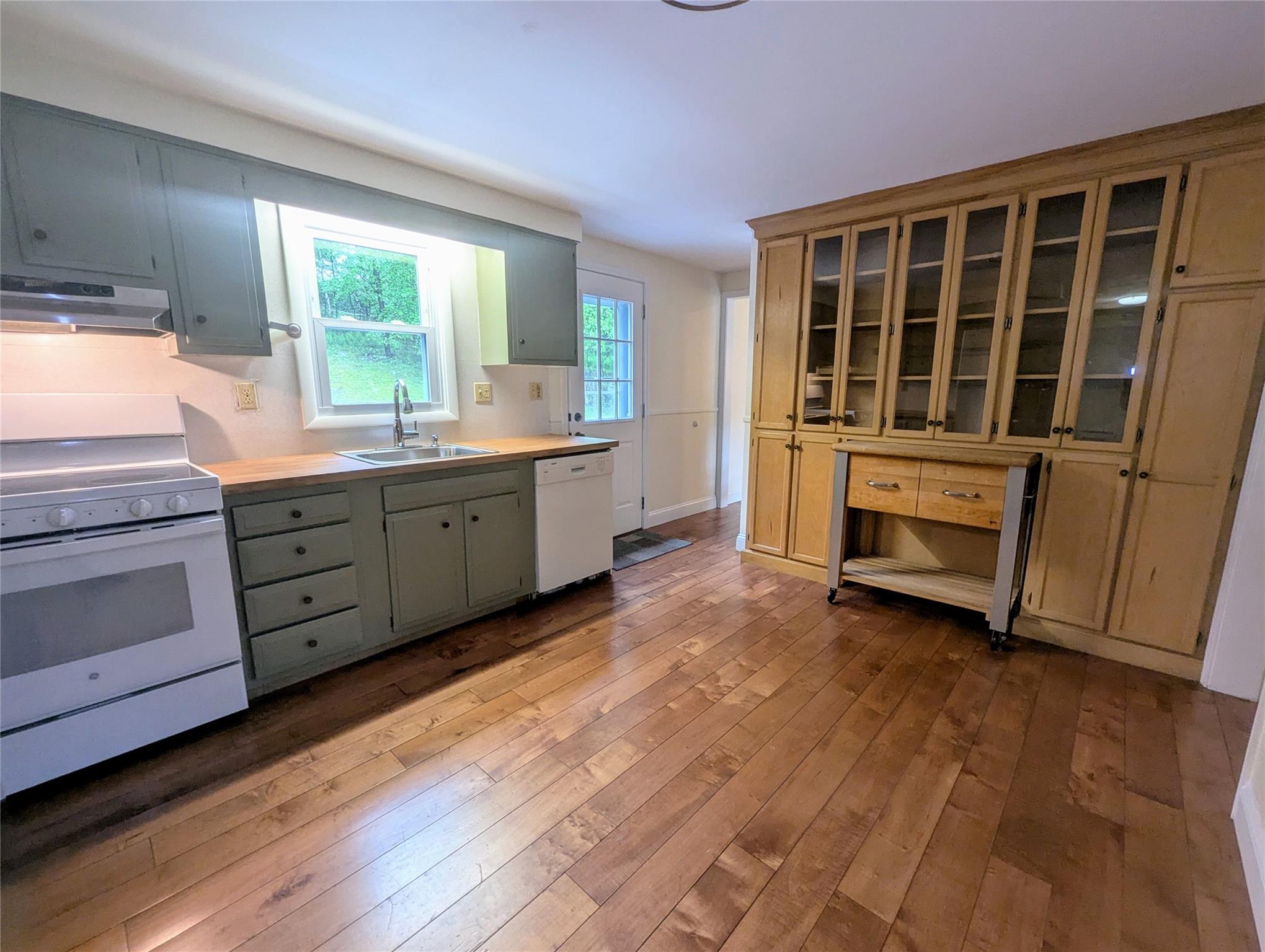 34 Hide Away Lane, Bloomingburg, NY 12721