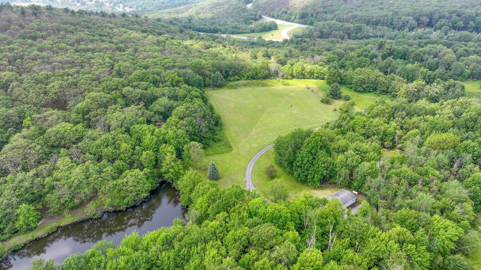 34 Hide Away Lane, Bloomingburg, NY 12721