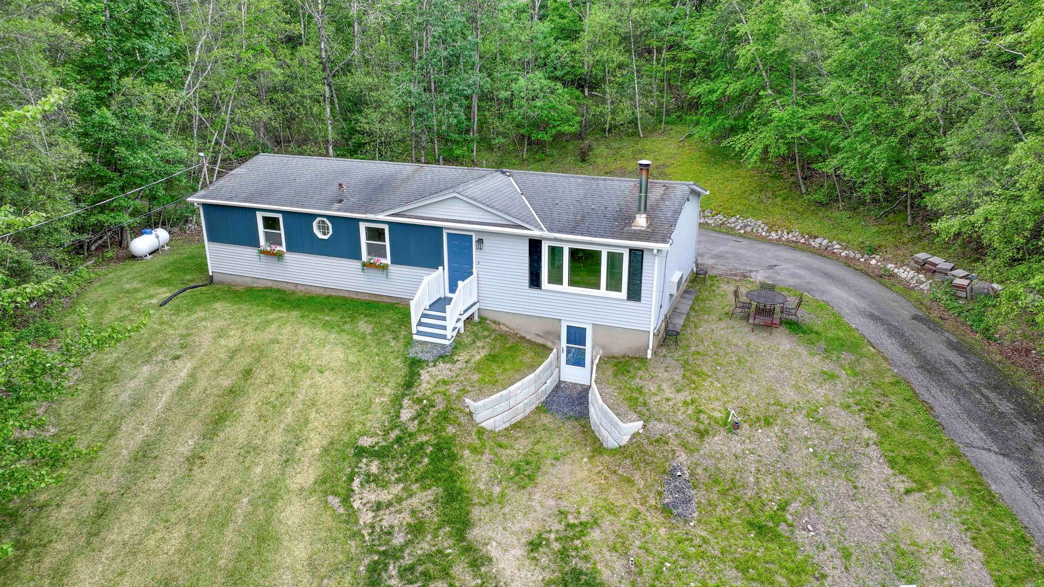 34 Hide Away Lane, Bloomingburg, NY 12721