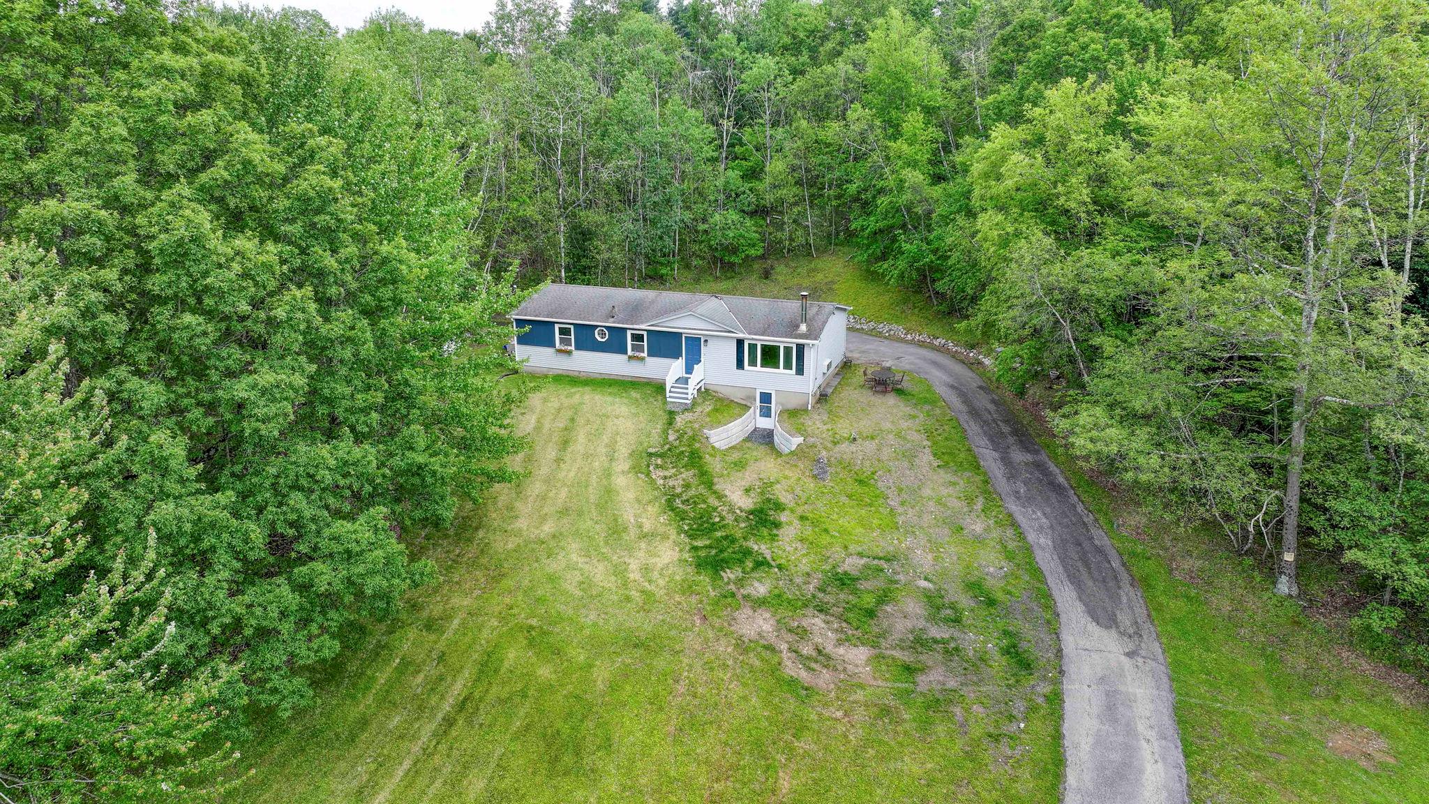 34 Hide Away Lane, Bloomingburg, NY 12721