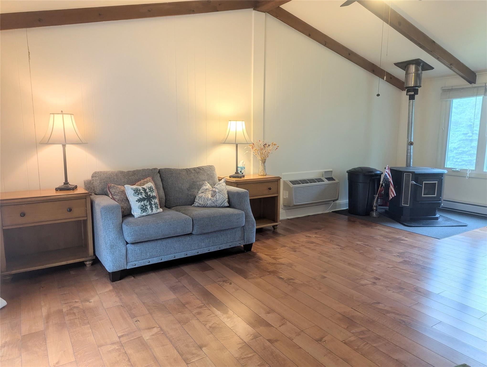 34 Hide Away Lane, Bloomingburg, NY 12721