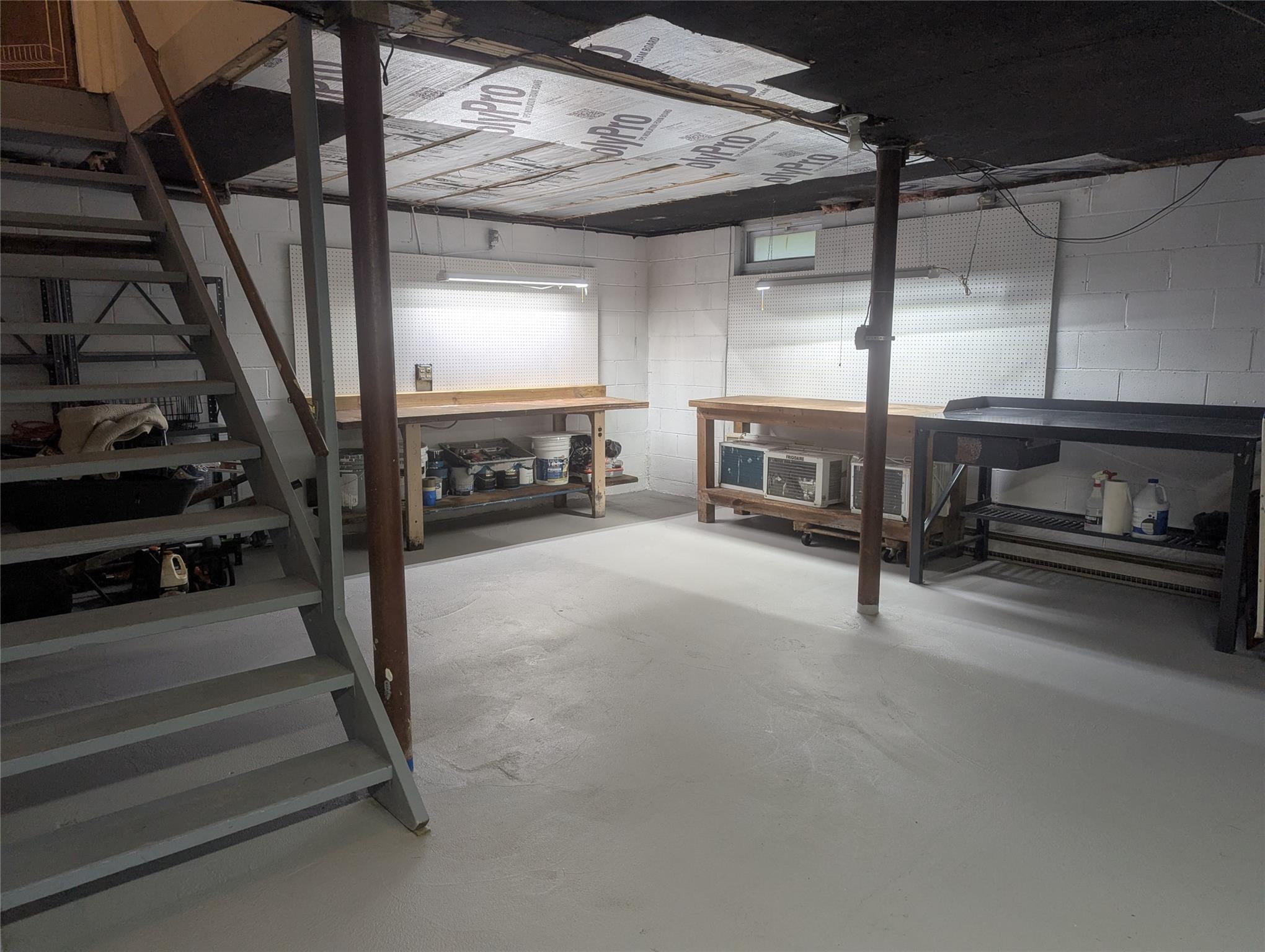 34 Hide Away Lane, Bloomingburg, NY 12721