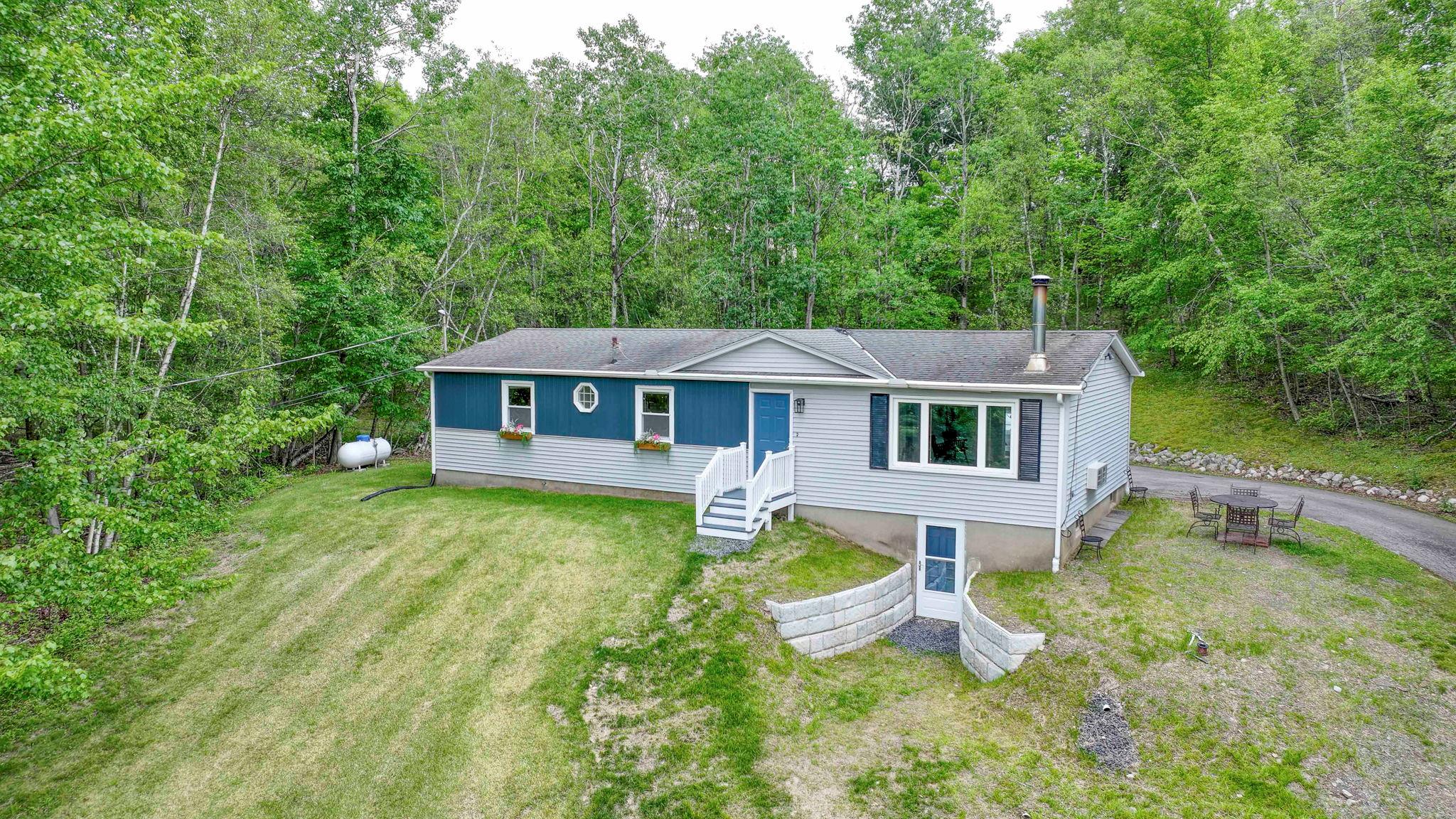 34 Hide Away Lane, Bloomingburg, NY 12721