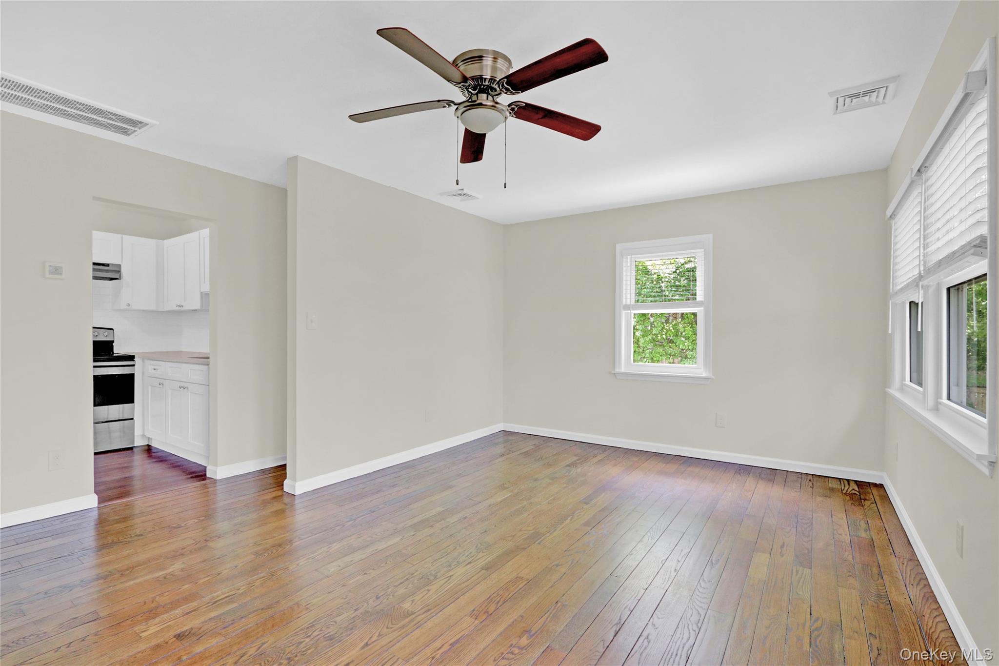 299 S River Road, Calverton, NY 11933