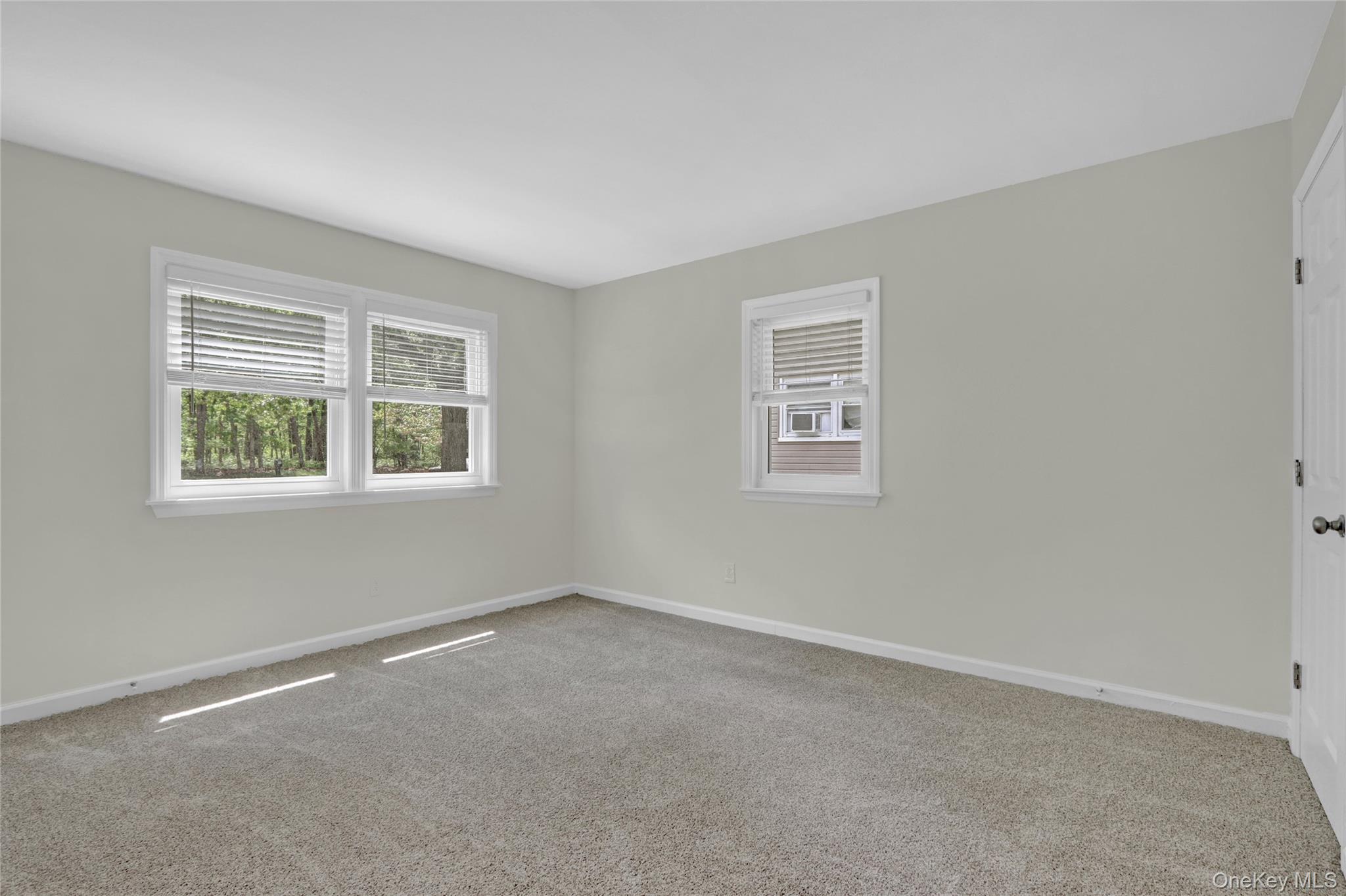 299 S River Road, Calverton, NY 11933