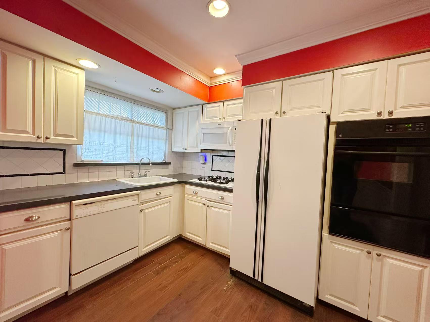 2311 Whitestone Expressway, Whitestone, NY 11357