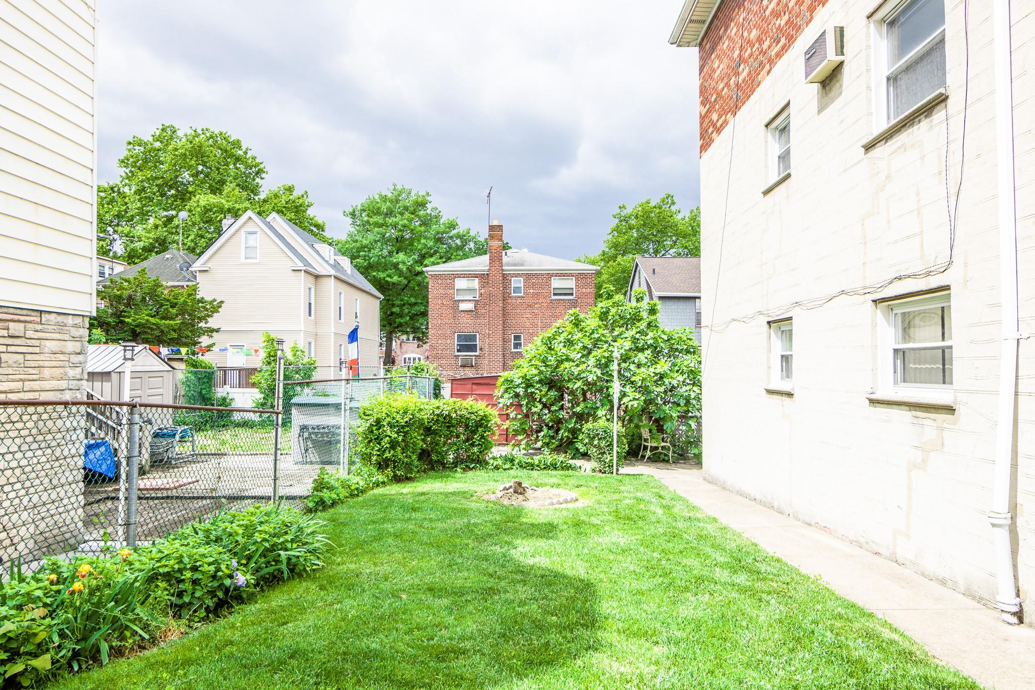 1925 Bogart Avenue, Bronx, NY 10461